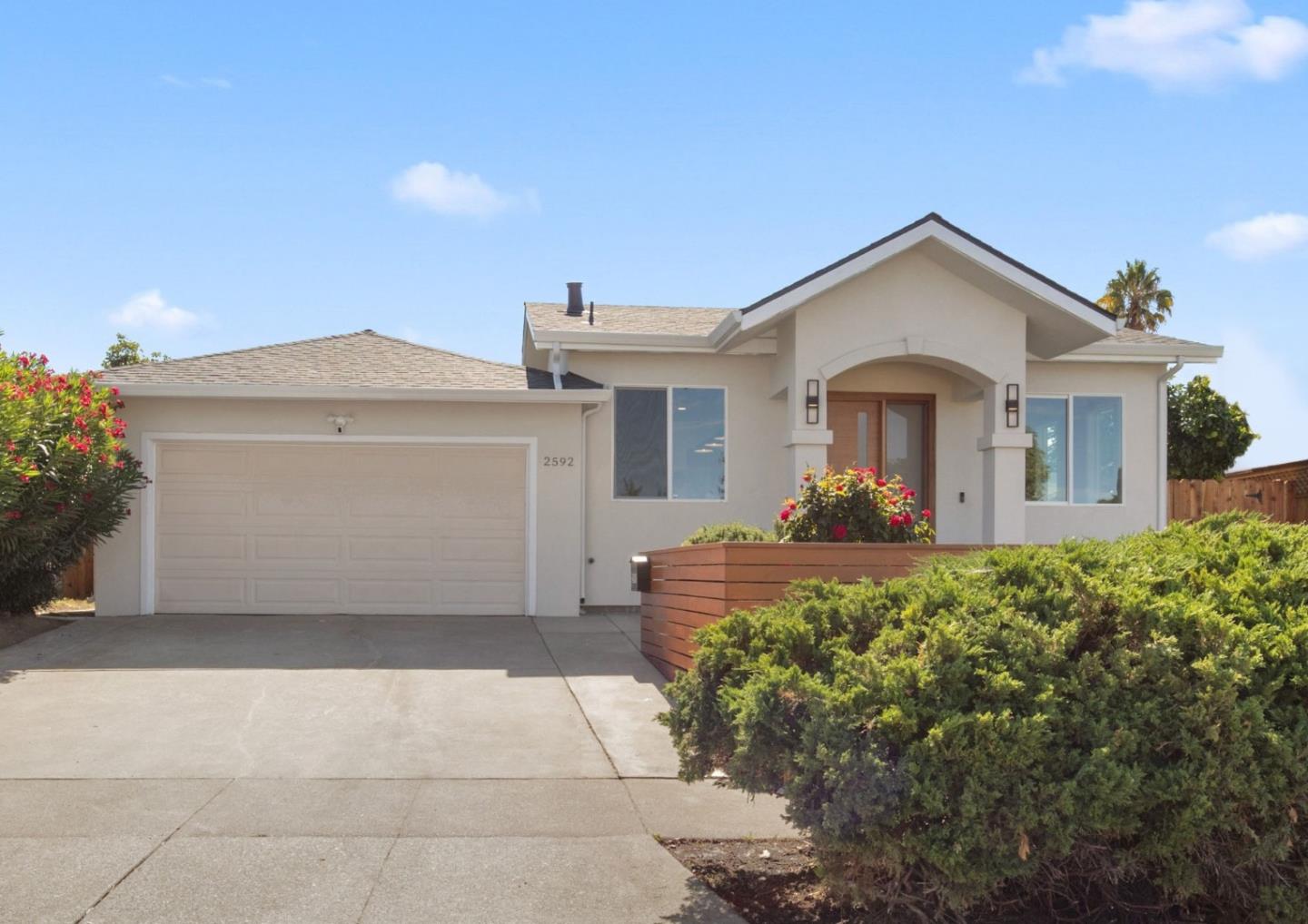 2592 Amaryl Drive — photo