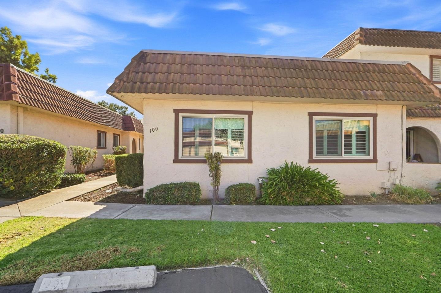 100 Villa Pacheco Court — photo