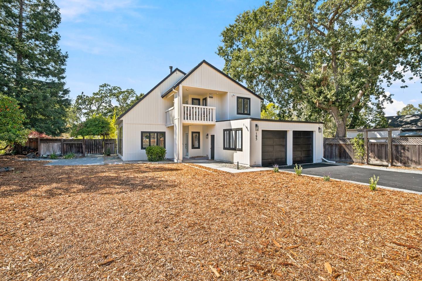 195 Pleasant Valley Drive — photo