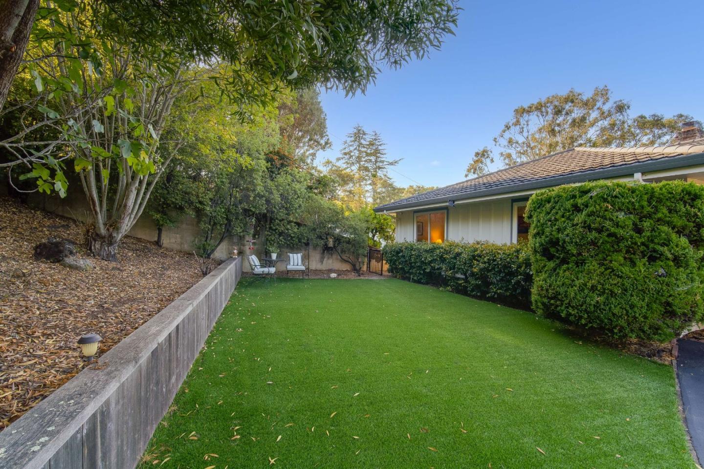 Home in Burlingame, CA 94010 — photo 2