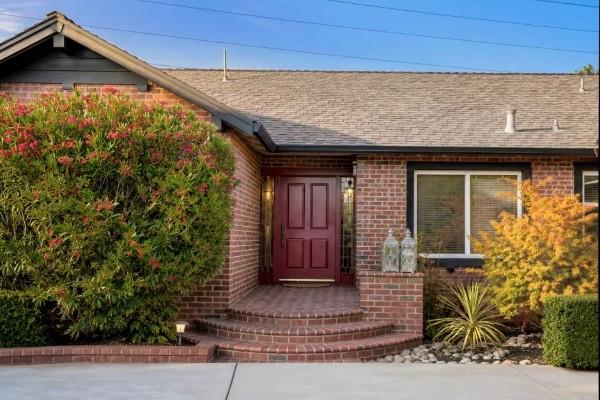 12498 Sumner Drive — photo