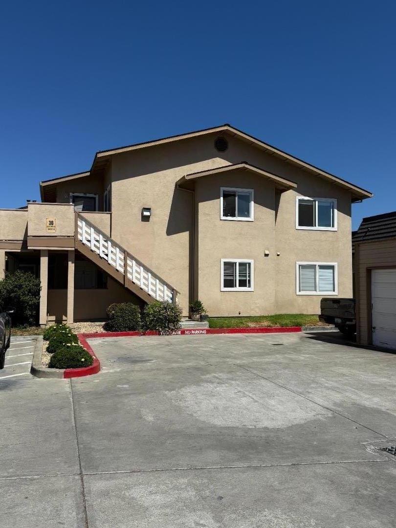 30 W San Joaquin Street — photo