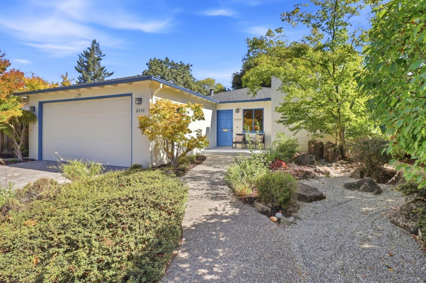 2535 South Court — photo