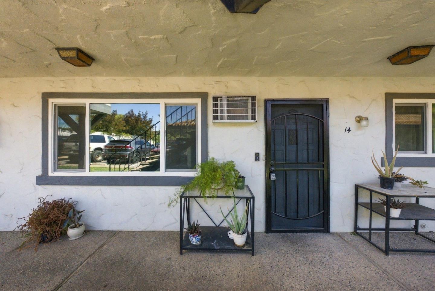 1261 Juniper Drive — photo