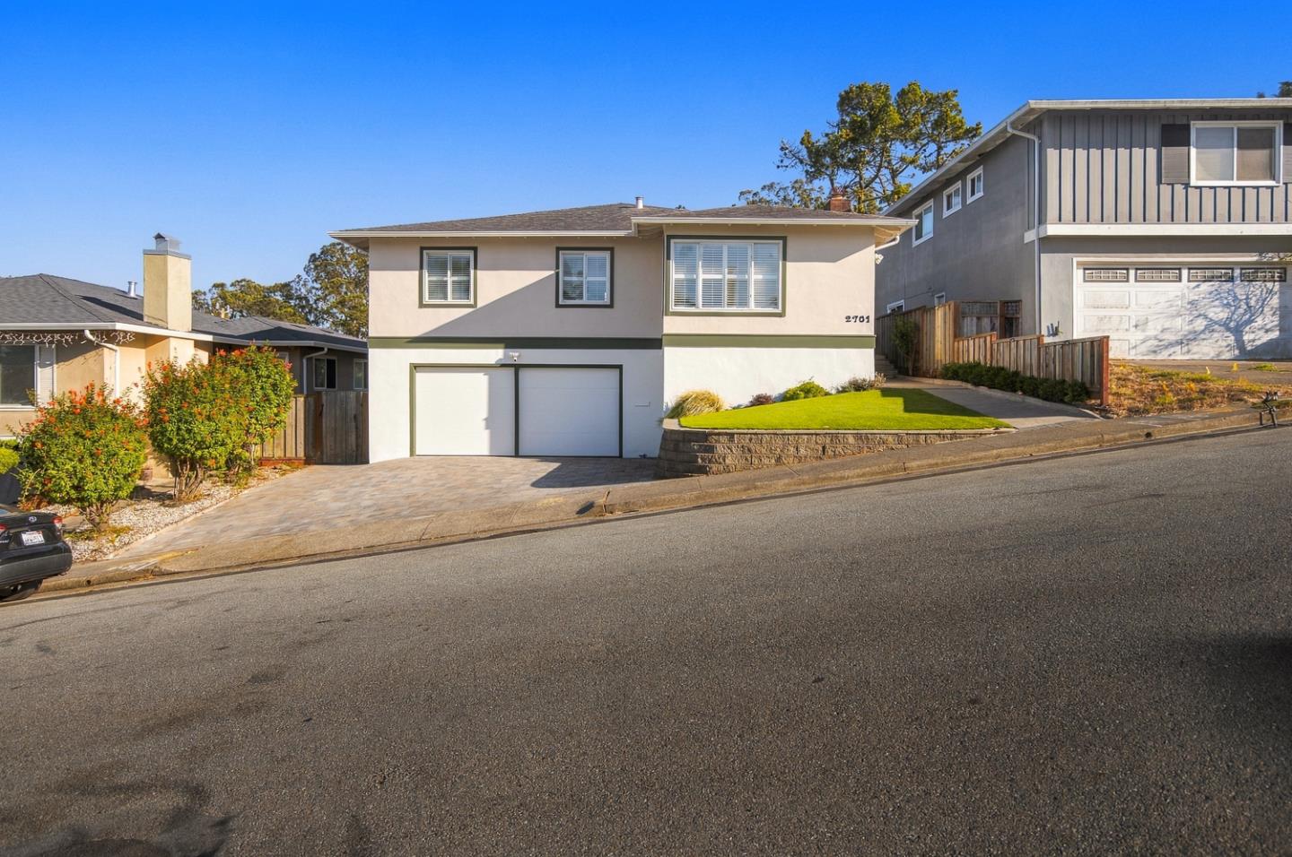 2701 Berkshire Drive — photo