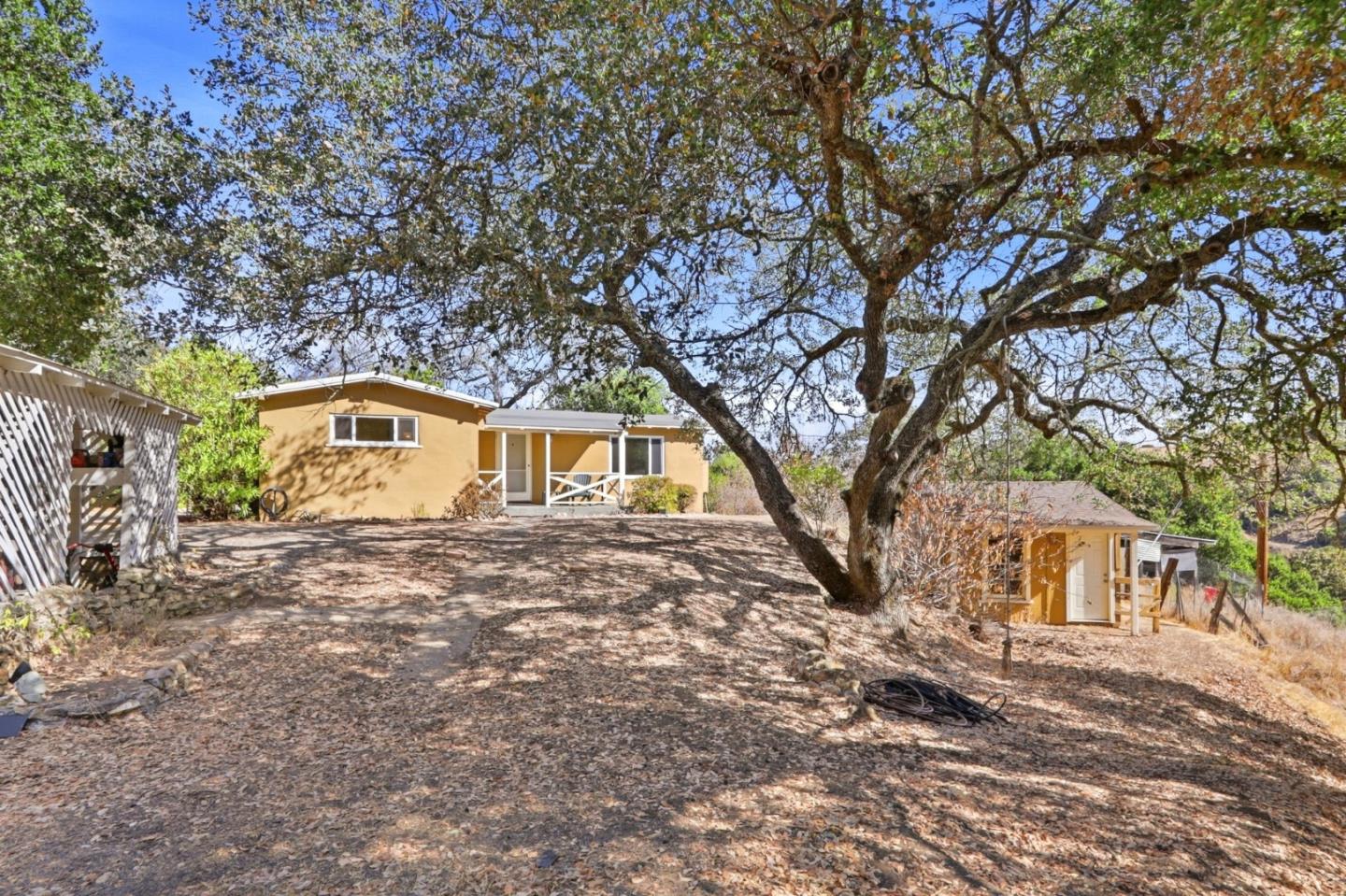 21111 Almaden Road — photo