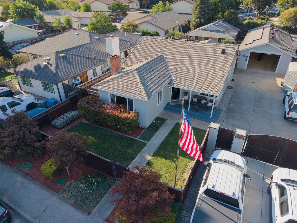 441 Lewis Street — photo