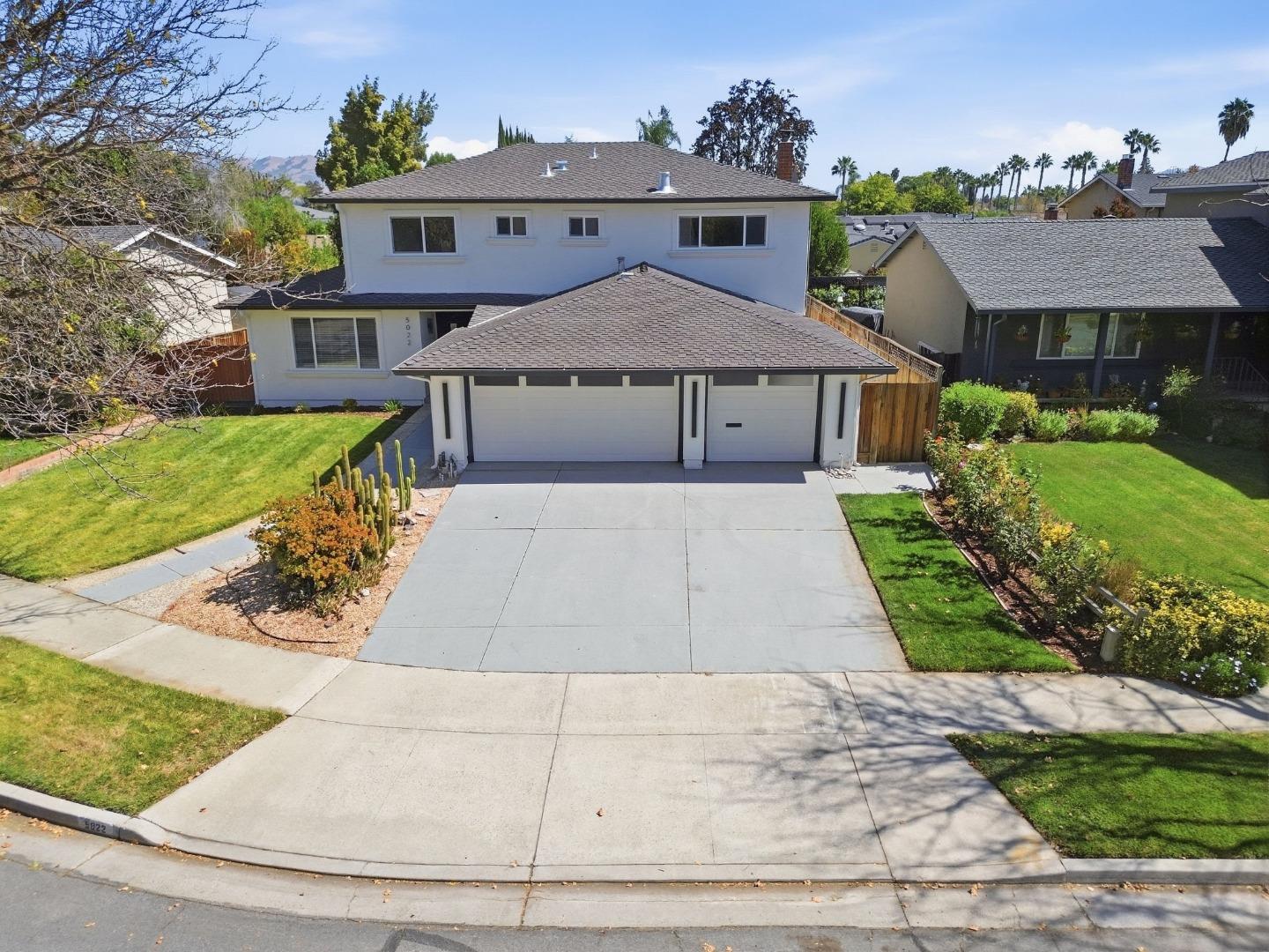 5022 Glouchester Court — photo