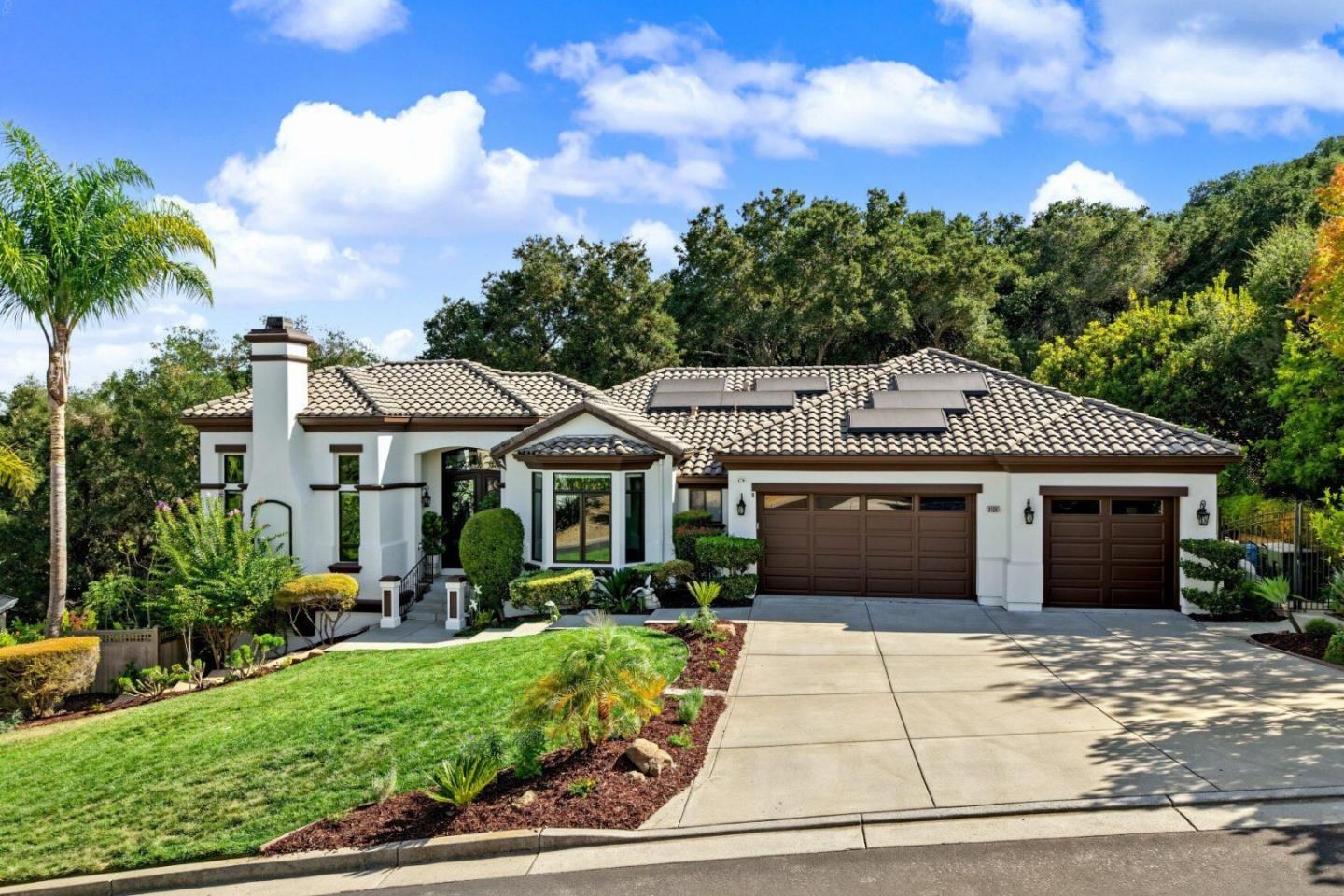 2130 Periwinkle Drive — photo