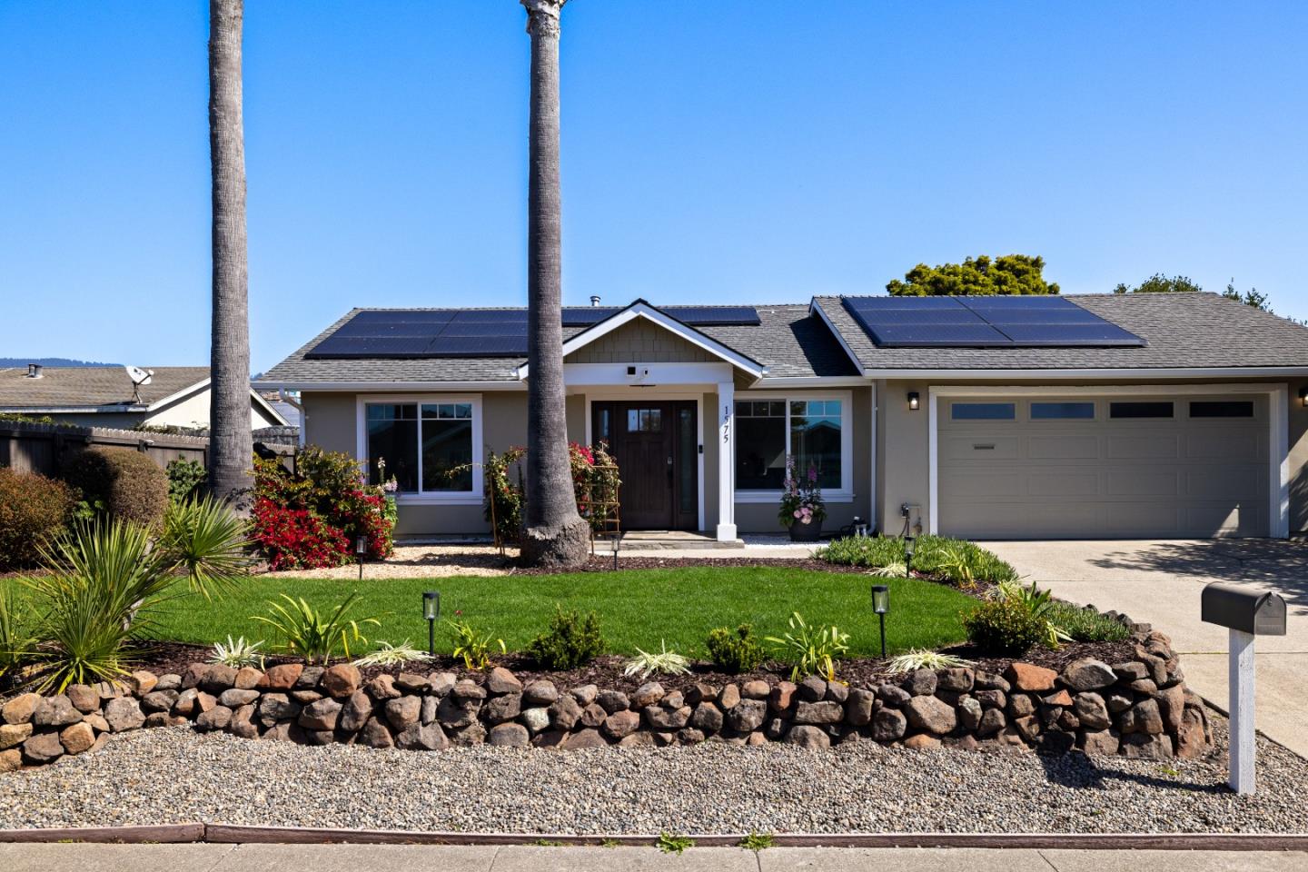 1575 Mizzen Lane — photo