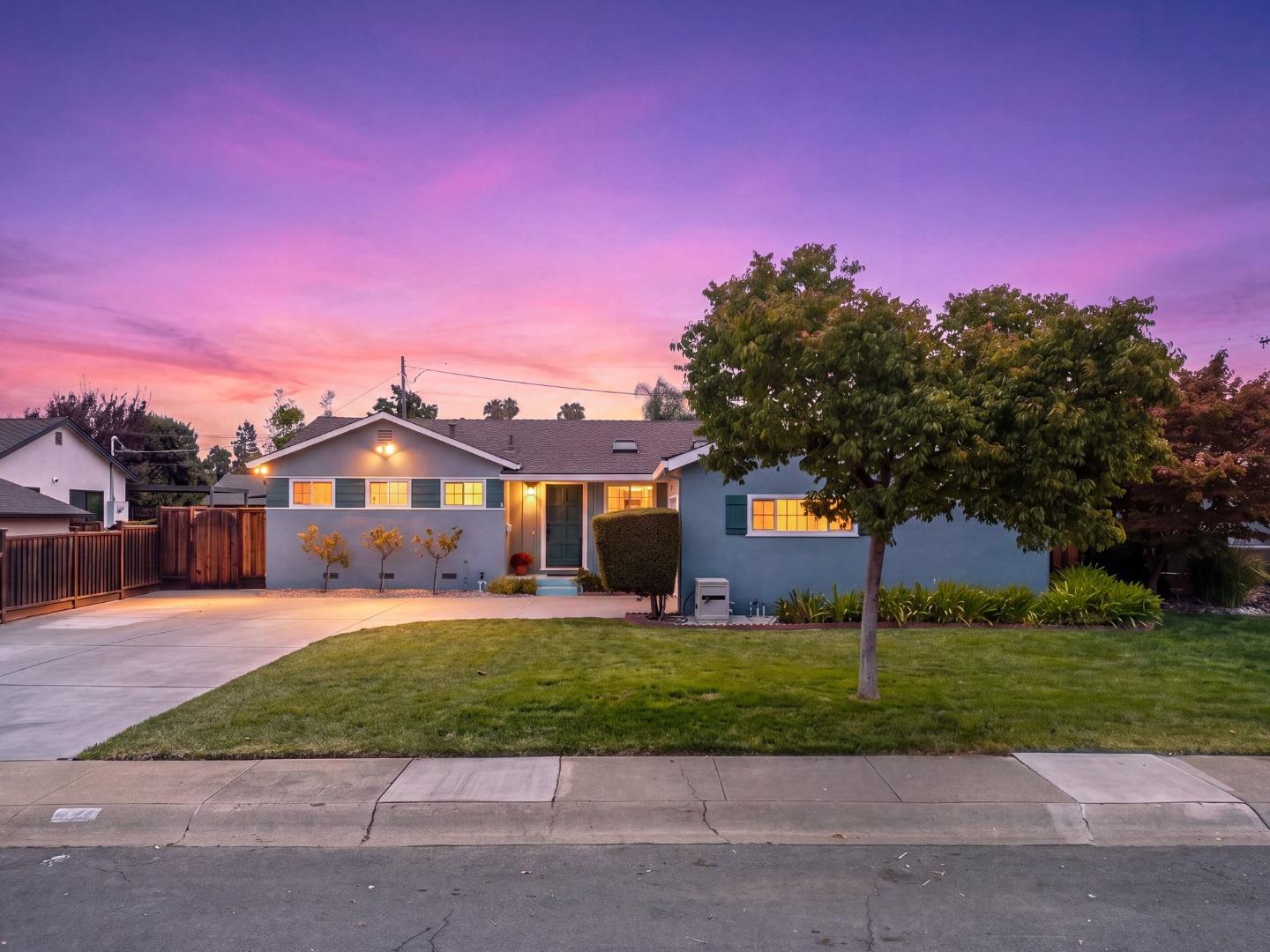 780 Onyx Court — photo