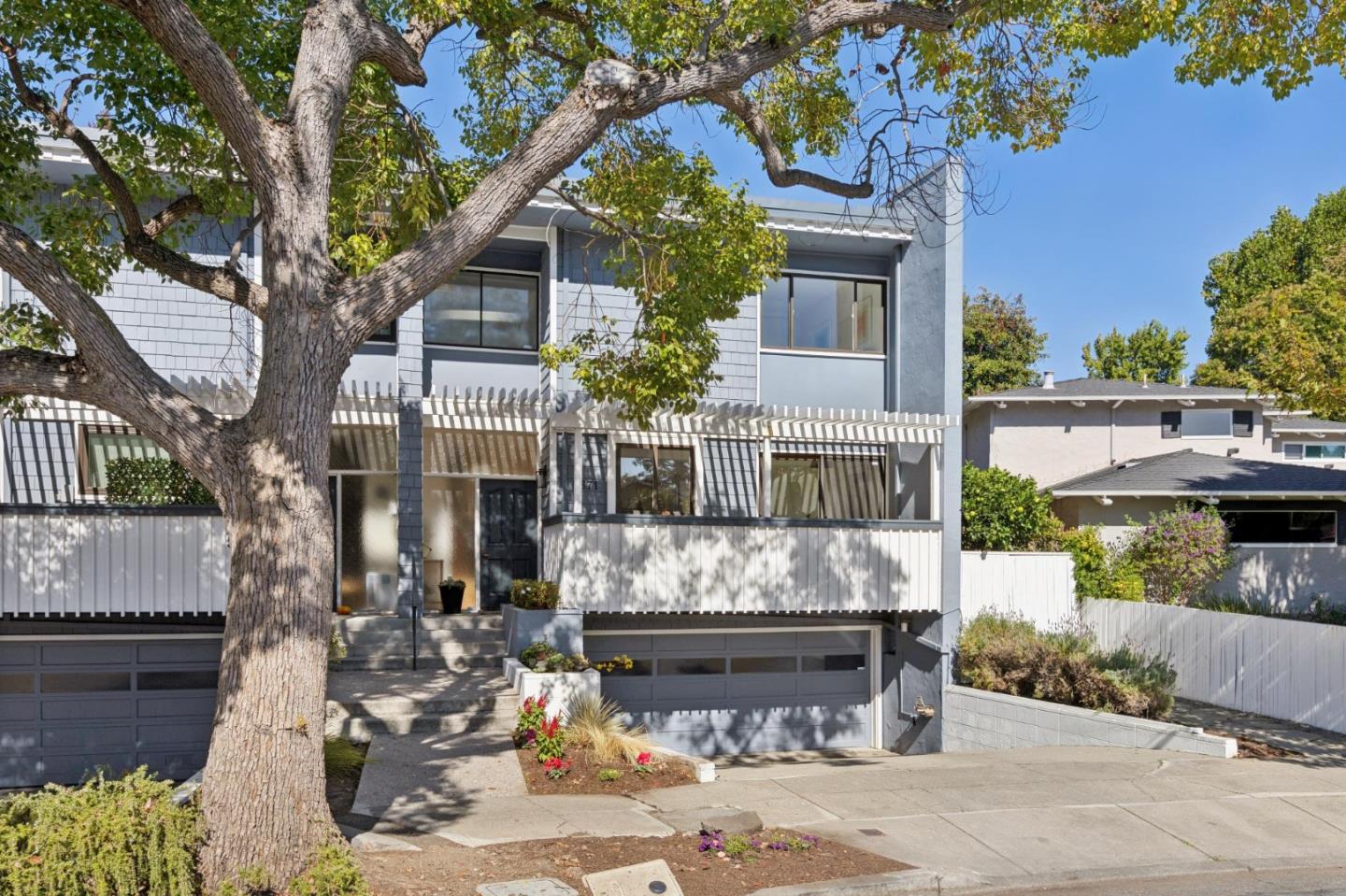 671 Fox Court — photo