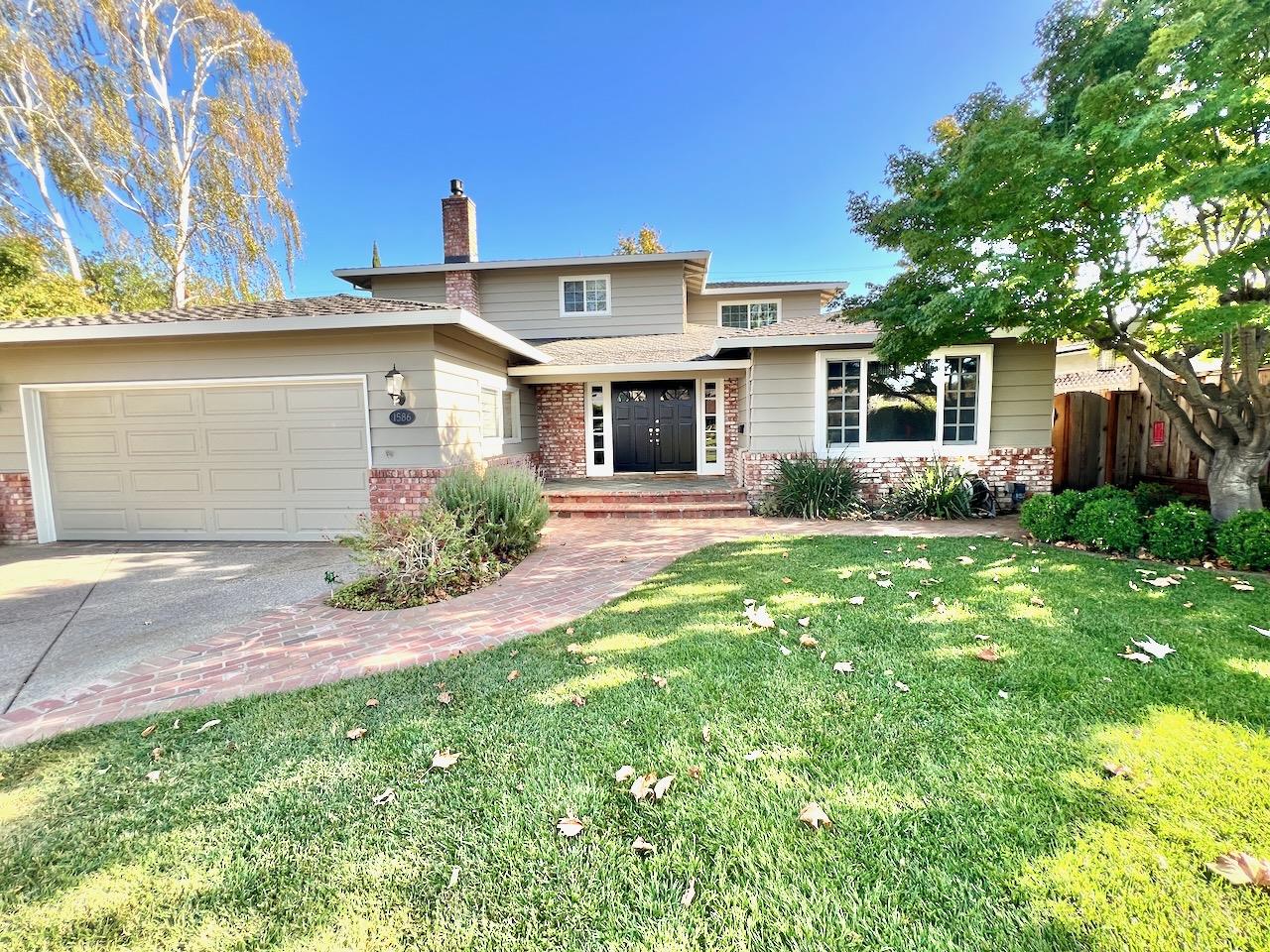 1586 Edmond Court — photo