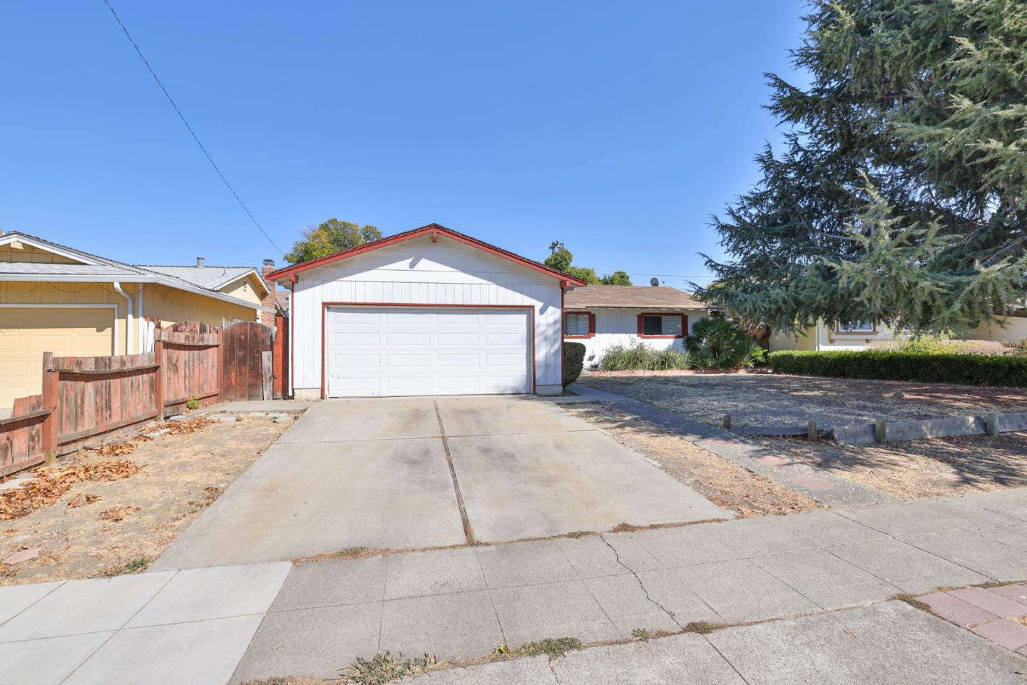 1392 Turlock Lane — photo