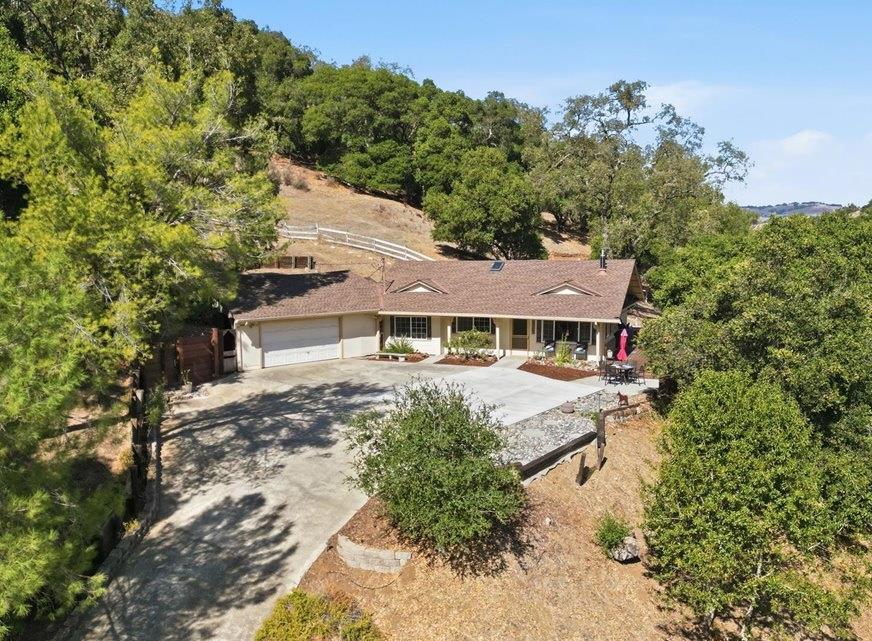 21187 Almaden Road — photo