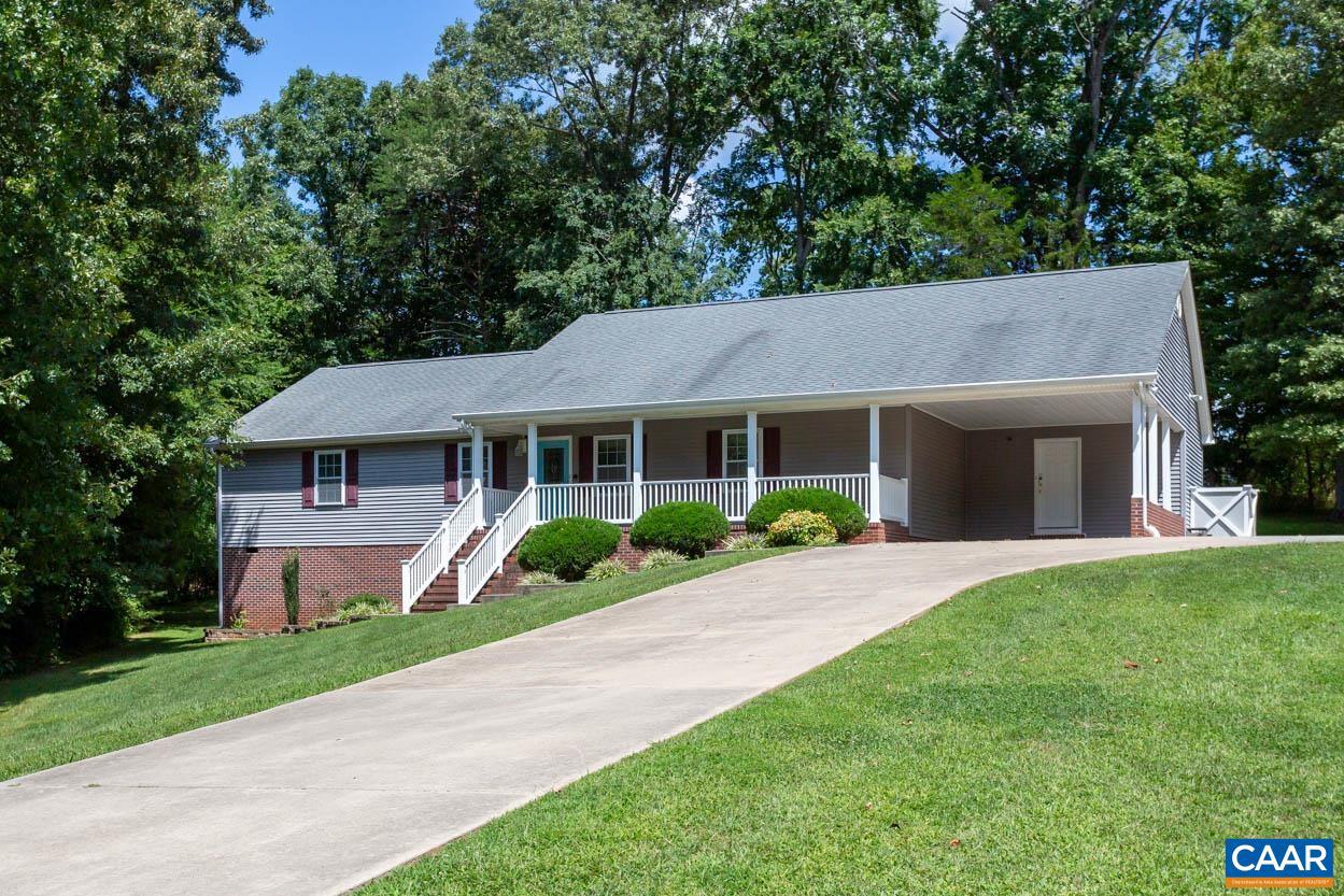 202 Smith Dr — photo