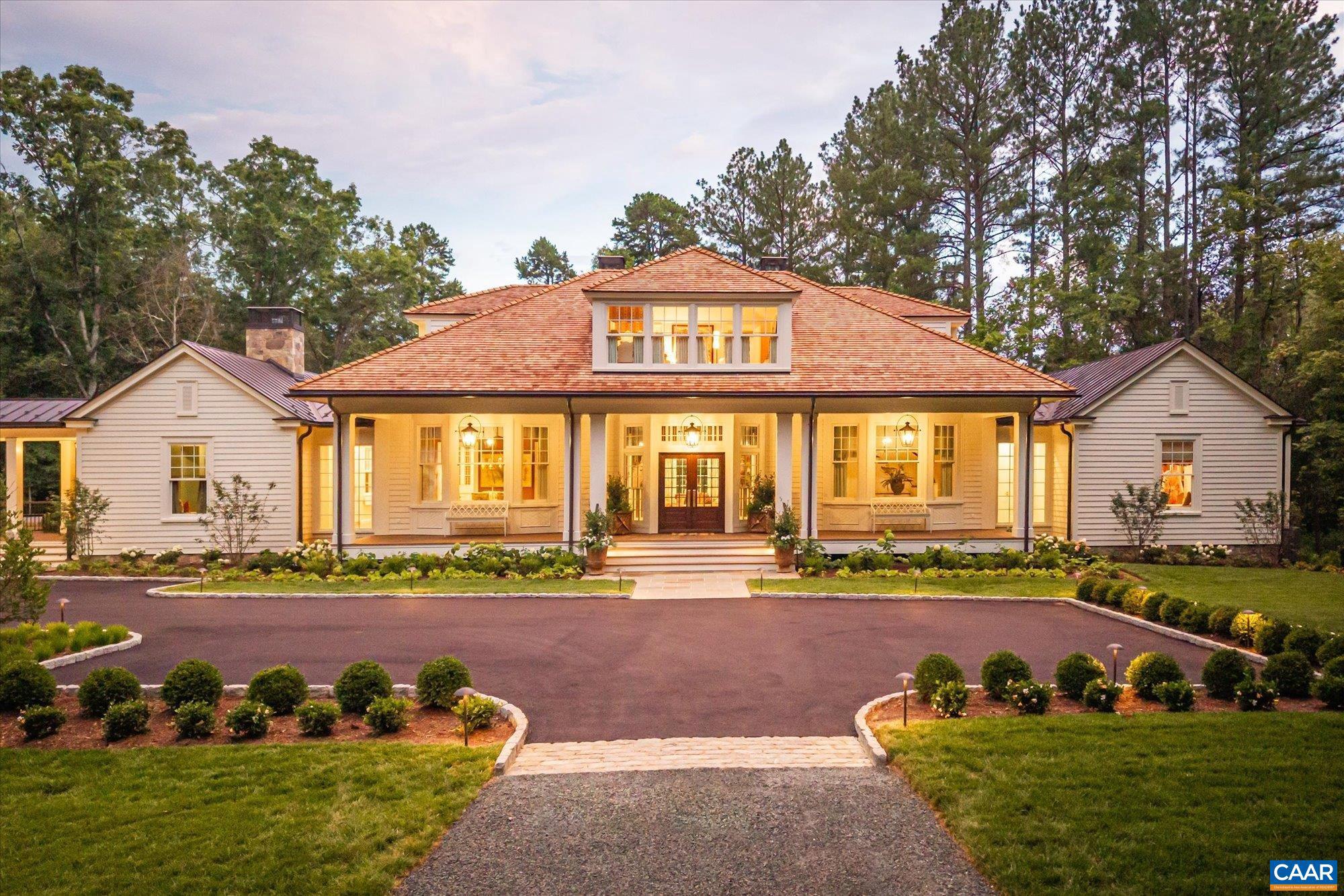 2863 Palmer Dr — photo