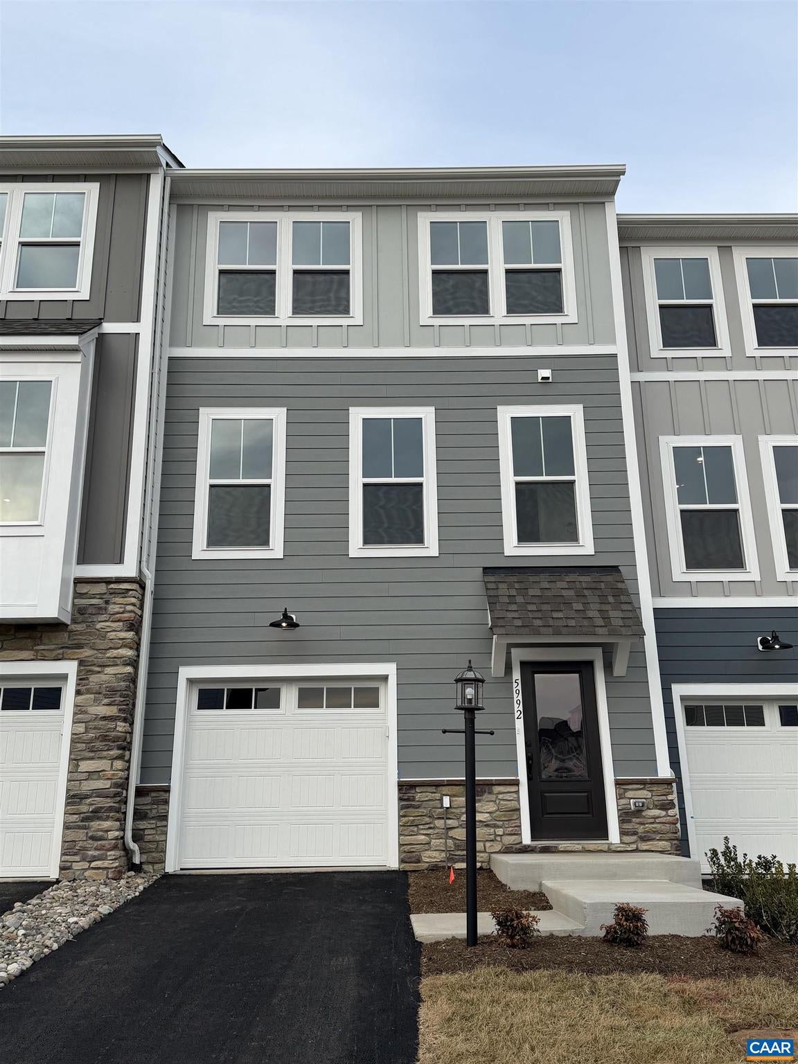 5992 Cling Ln — photo
