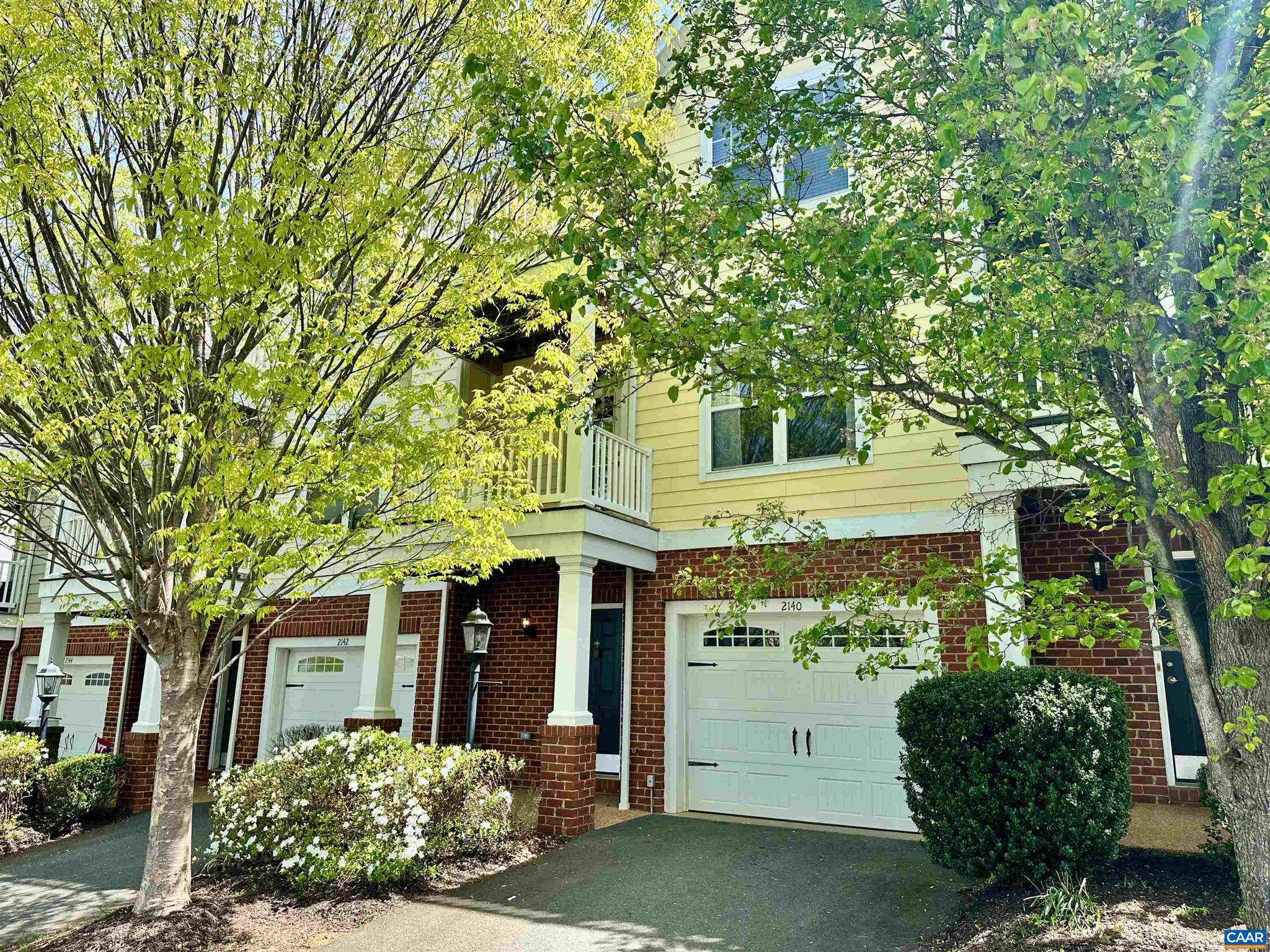 2140 Saranac Ct — photo