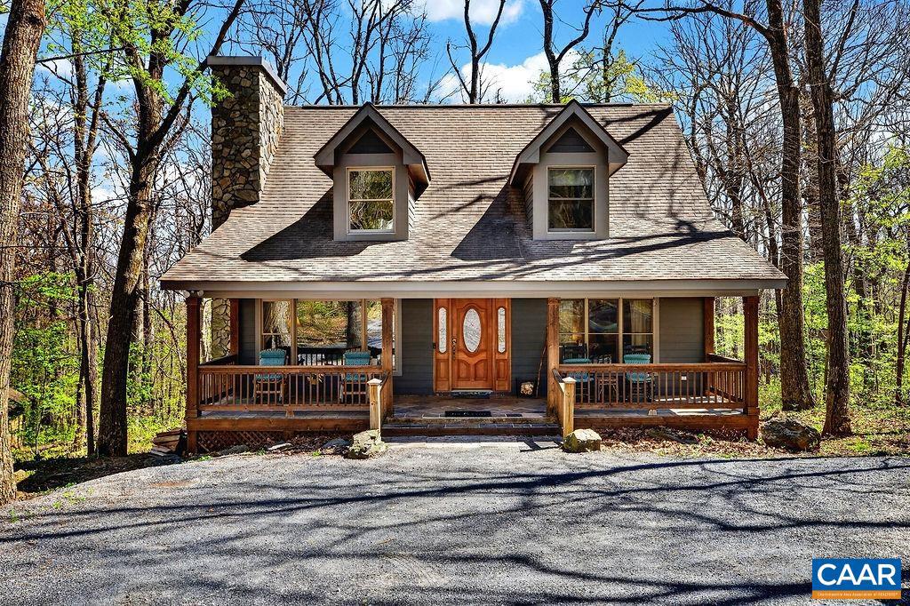 952 Blue Ridge Dr — photo