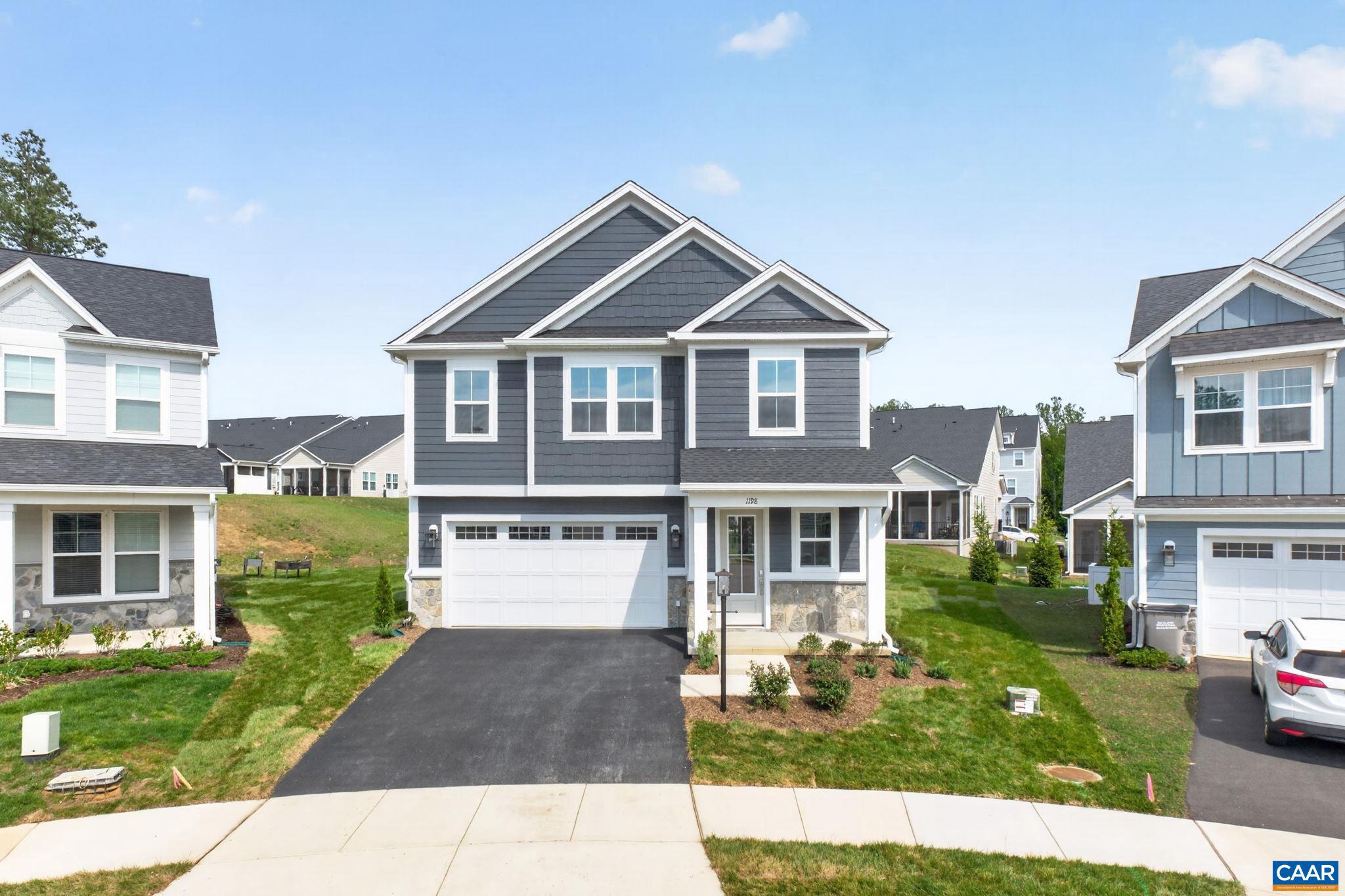 1198 Sablewood Dr — photo