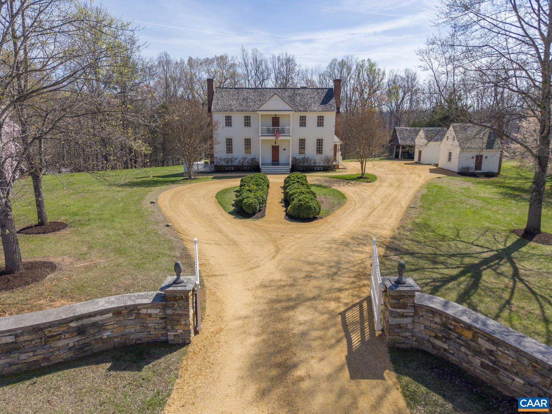 1651 Fox Hill Rd — photo