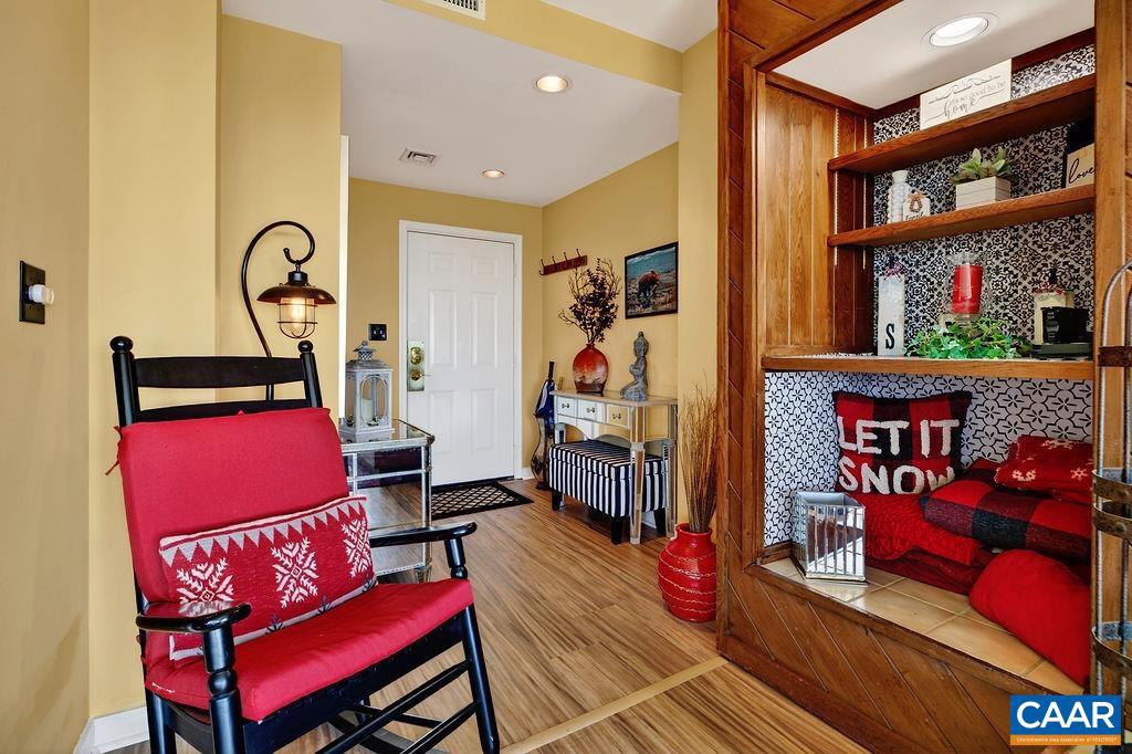 1707 High Ridge Condos — photo