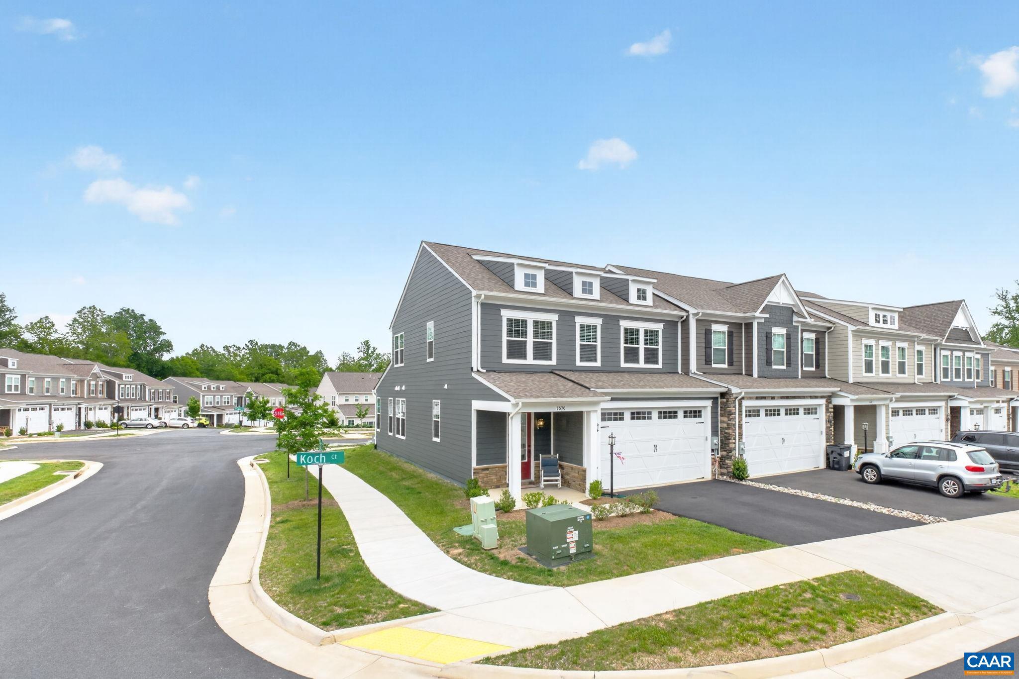 1630 Koch Ct — photo