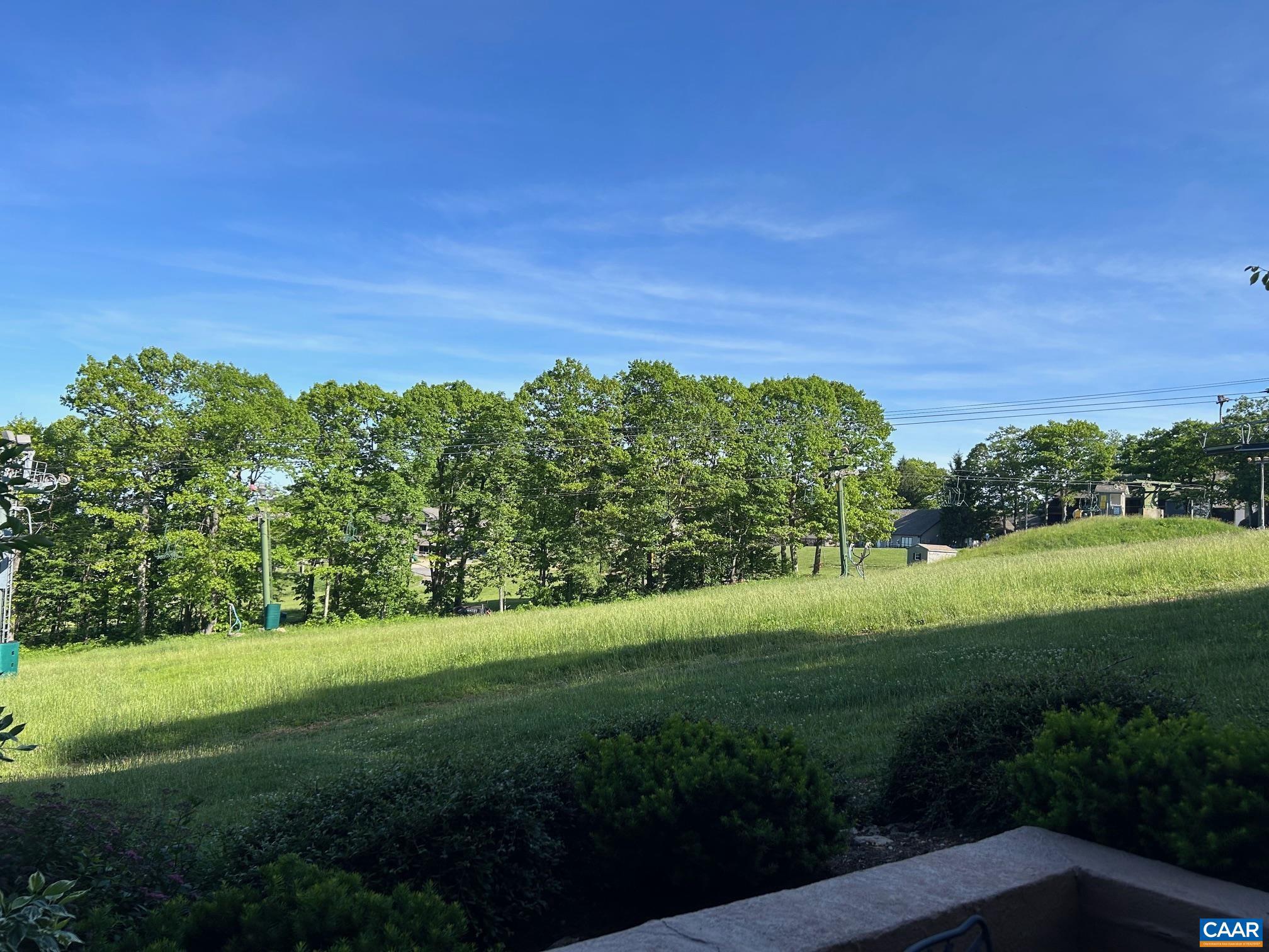 905 Diamond Hill Condos — photo