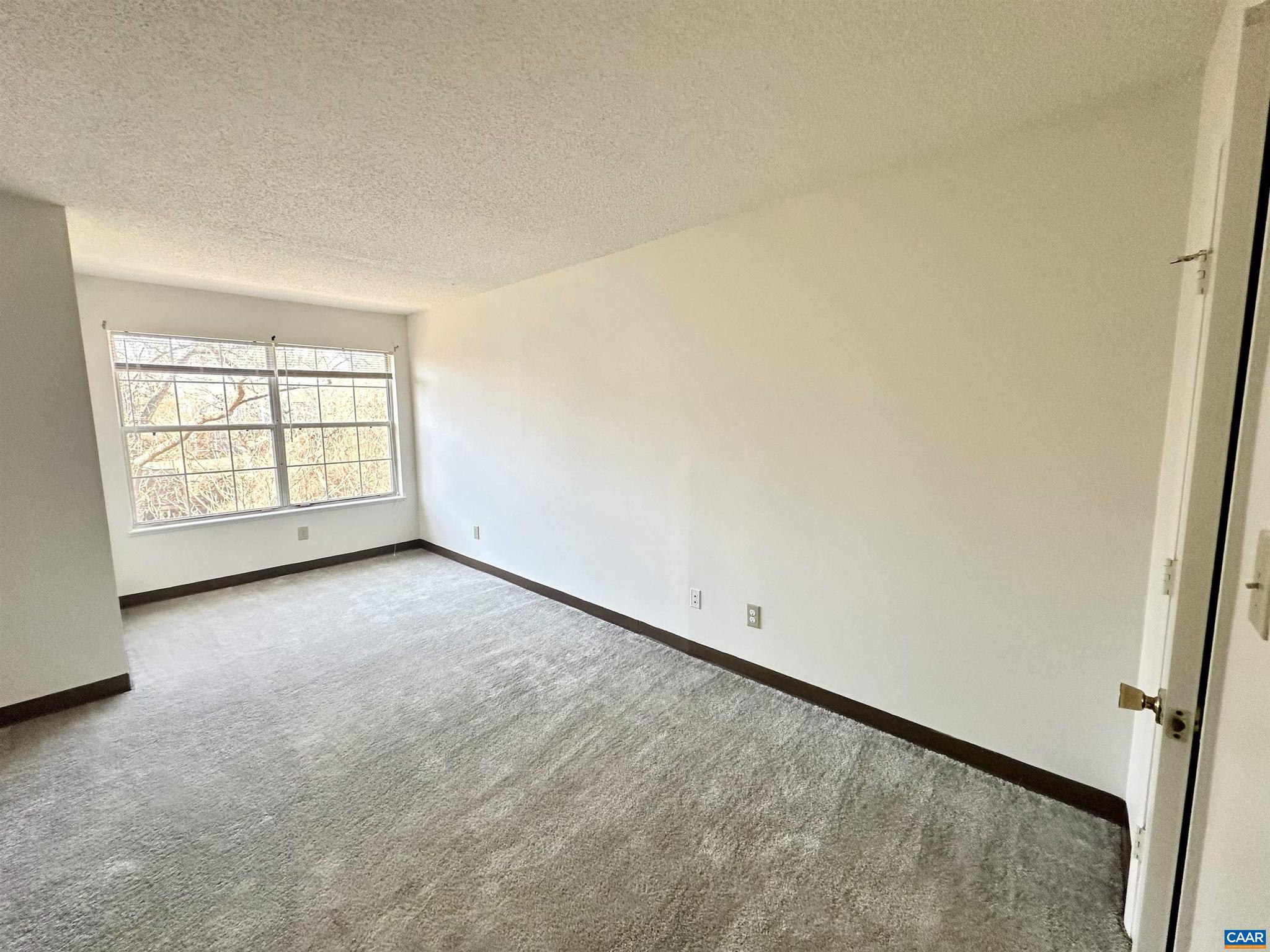 1226 Smith St K — photo