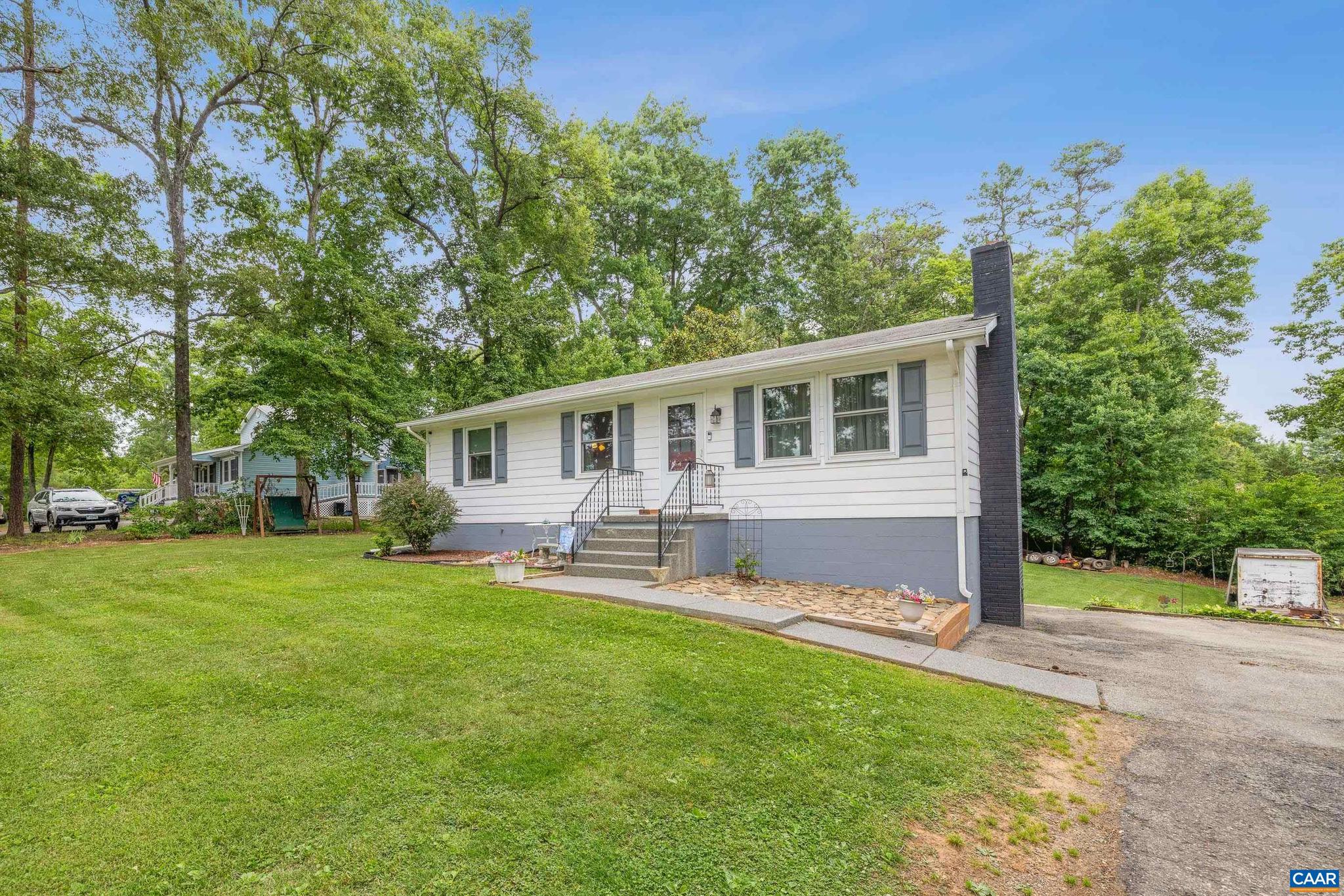 1015 Matthew Mill Rd — photo