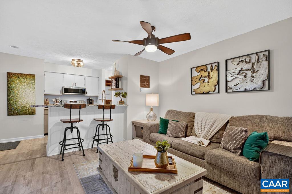 2246 Tanners Ridge Condos — photo