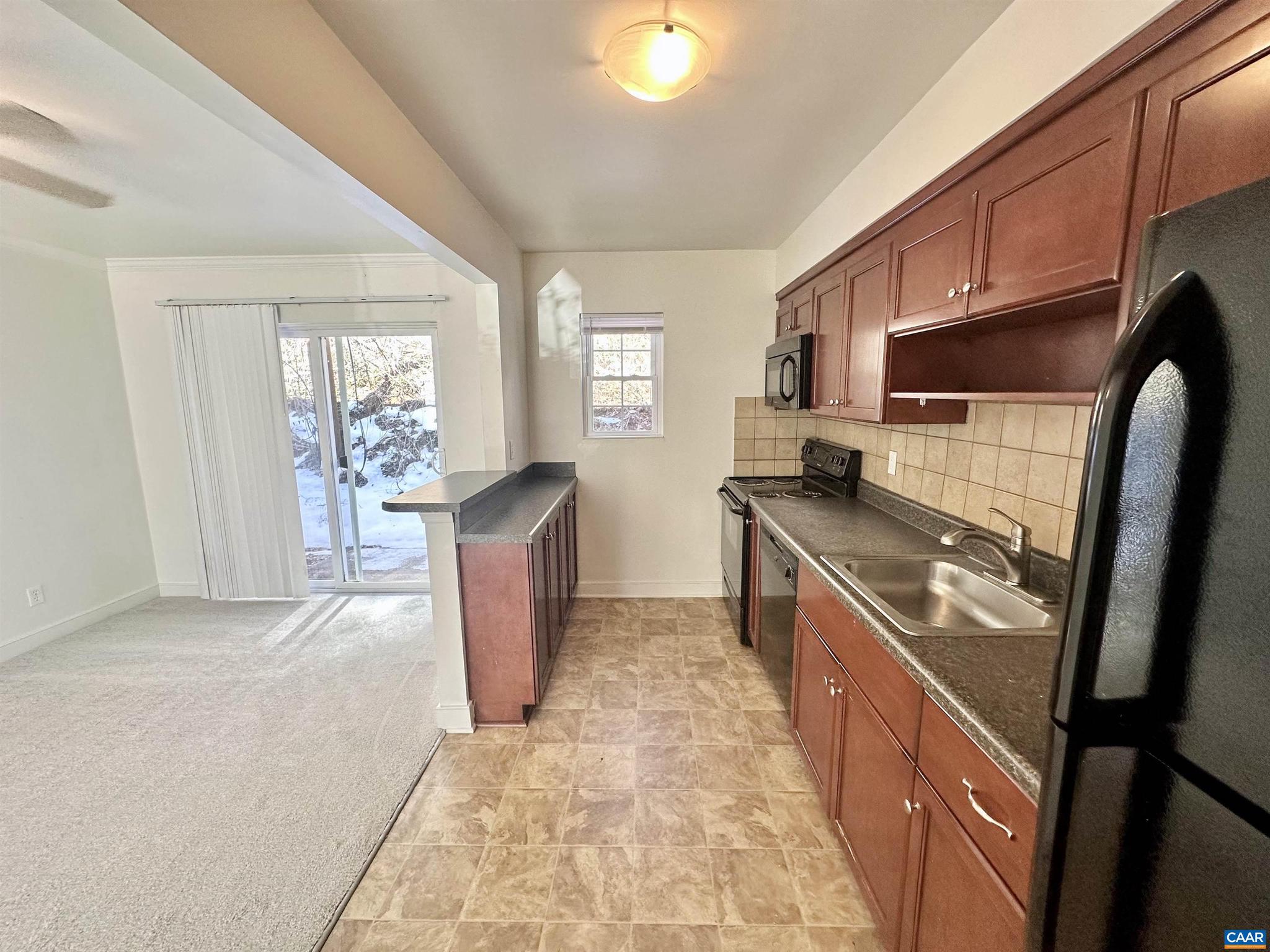 875 Fountain Ct Multiple Units — photo