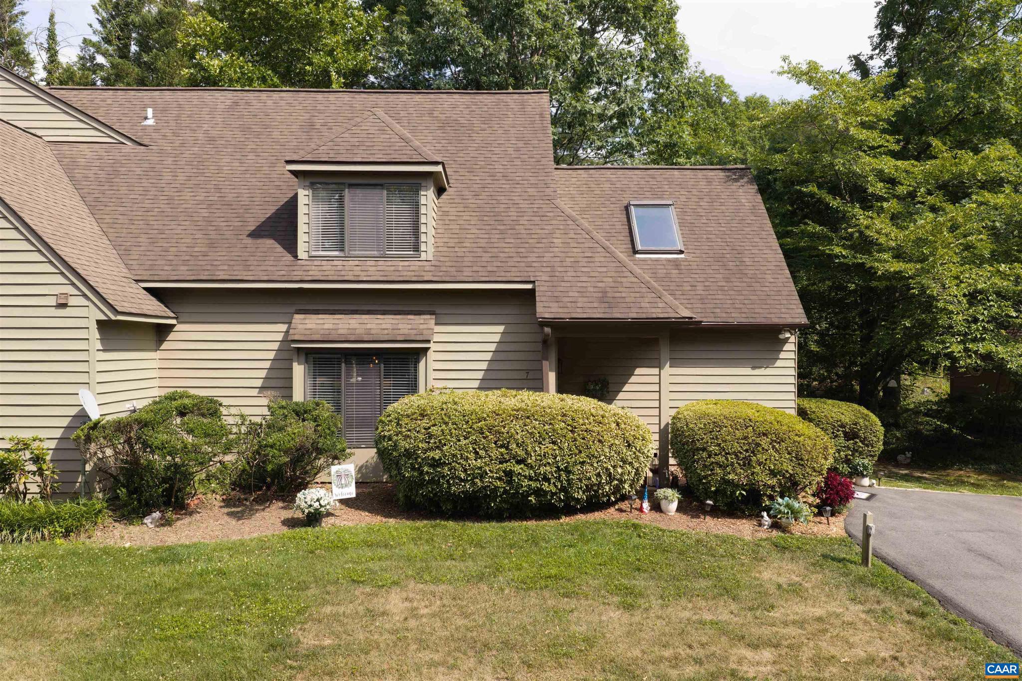 7 Ridgeview Cir, Charlottesville, VA 22902 — photo 3