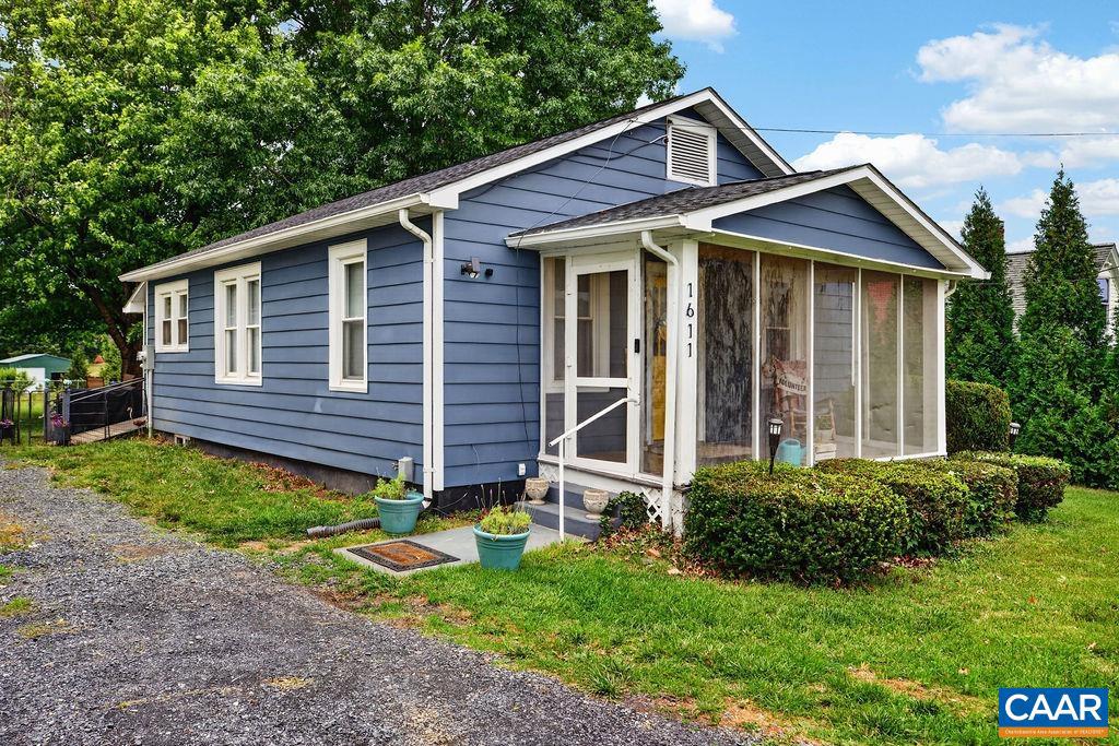1611 Barterbrook Rd — photo