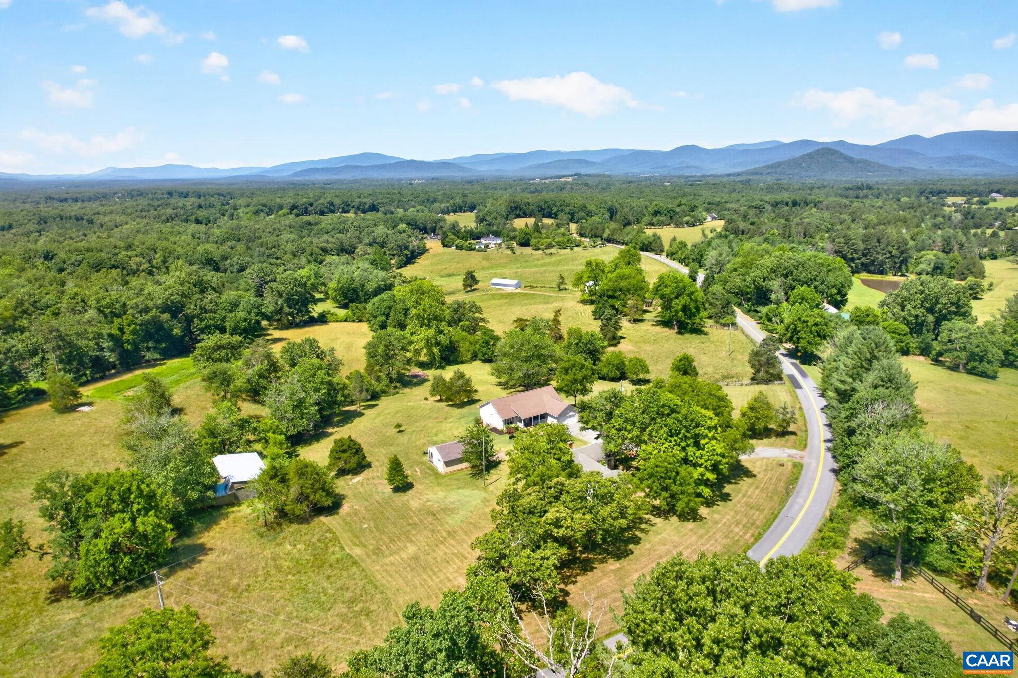 631 Buck Mountain Rd — photo