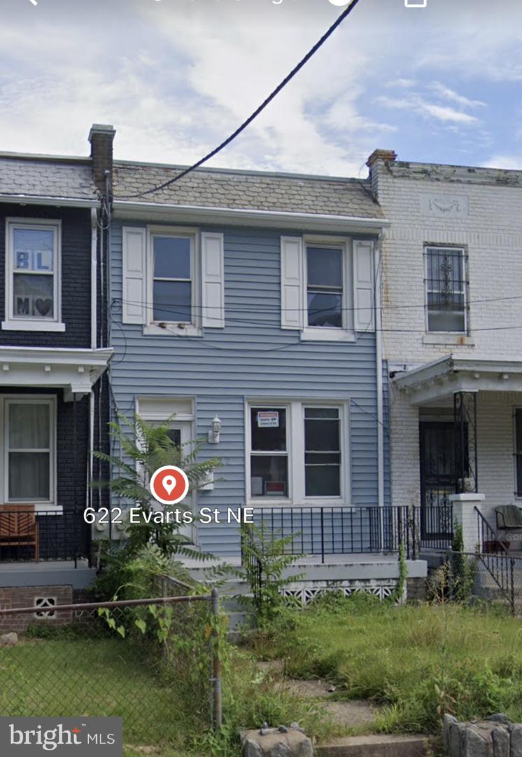 622 Evarts St NE — photo