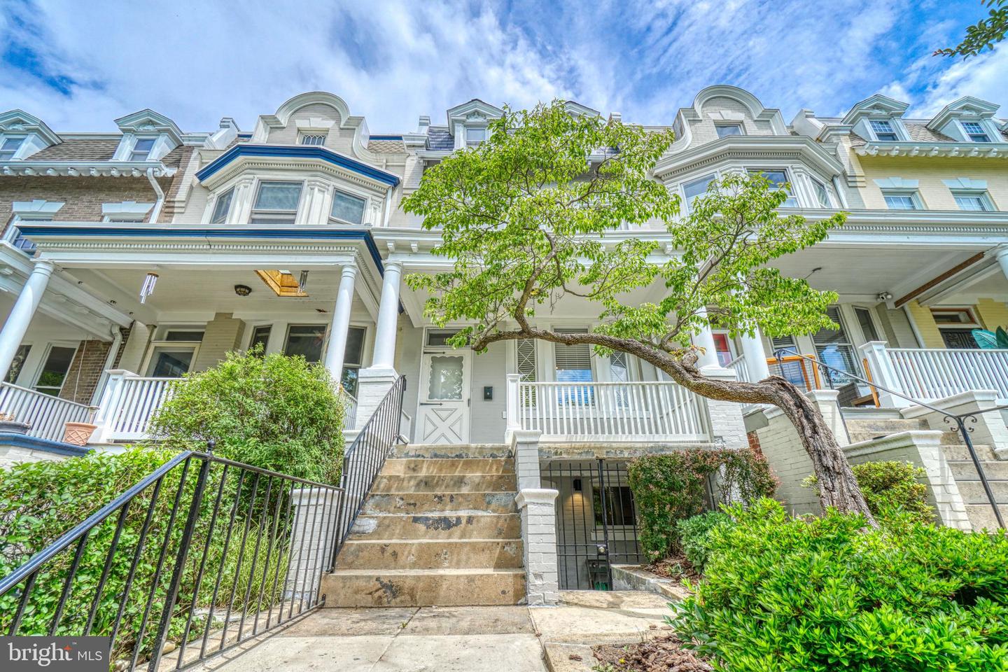1821 Kilbourne Pl NW — photo