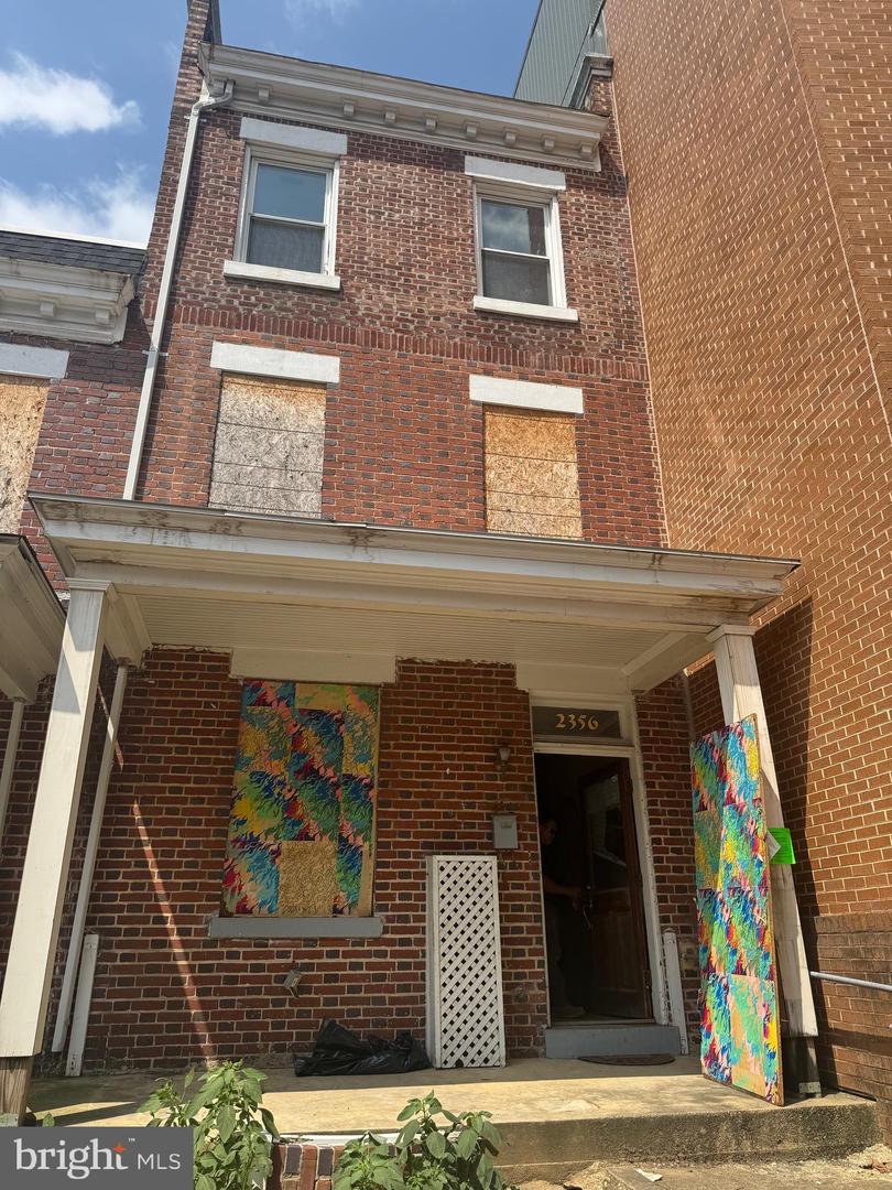 2356 Champlain St NW — photo