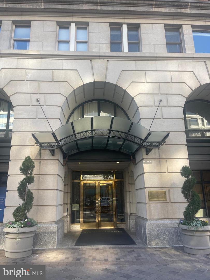 601 Pennsylvania Ave NW #710 — photo
