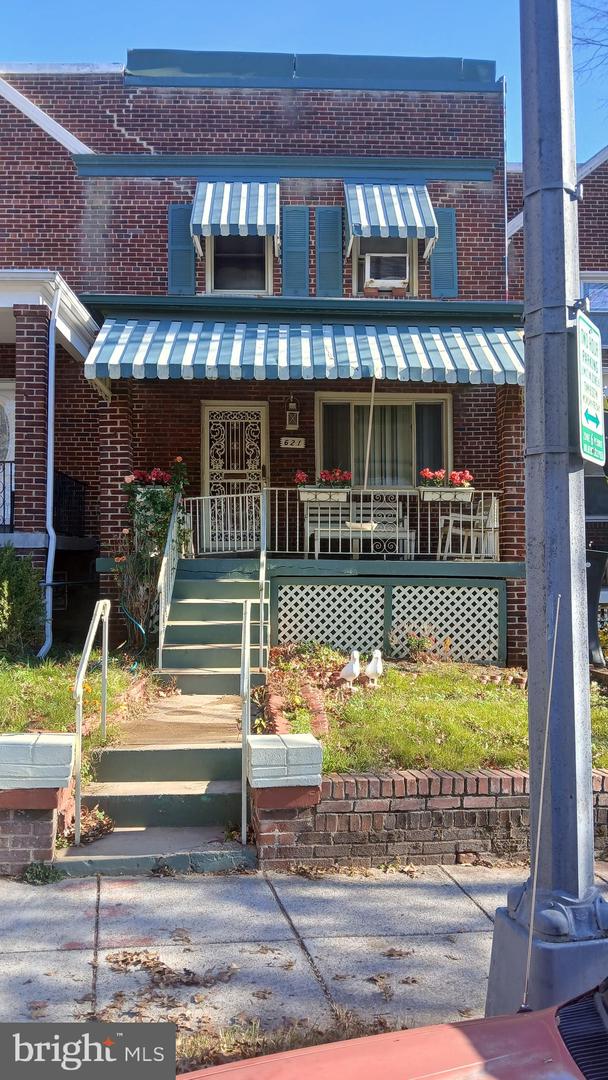 621 21st St NE — photo