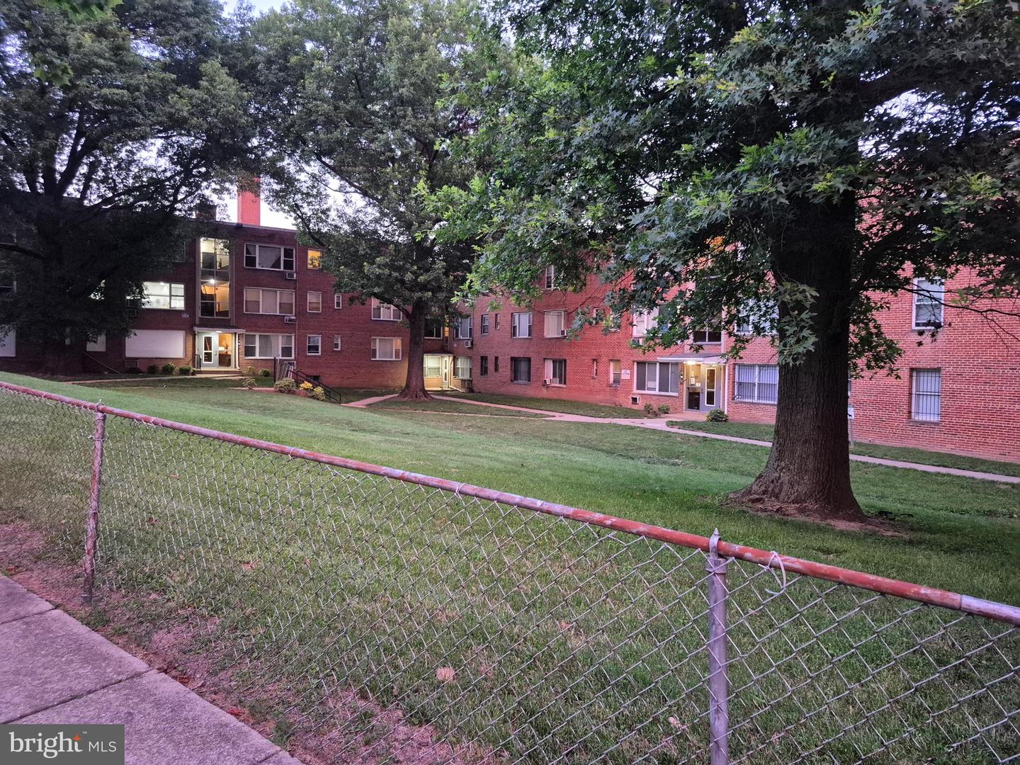 512 Ridge Road SE #305, Washington, DC 20019