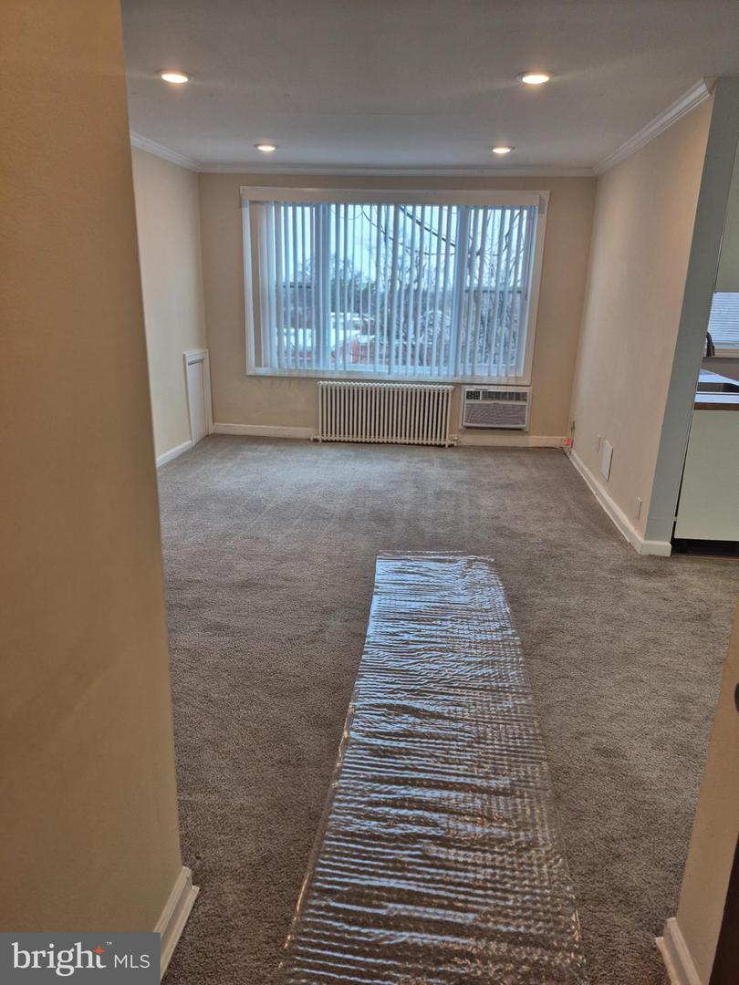 512 Ridge Road SE #305, Washington, DC 20019 — photo 2
