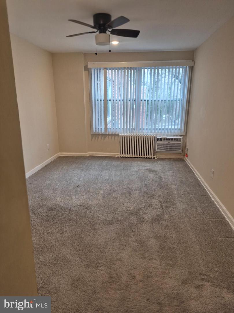 512 Ridge Road SE #305, Washington, DC 20019 — photo 3