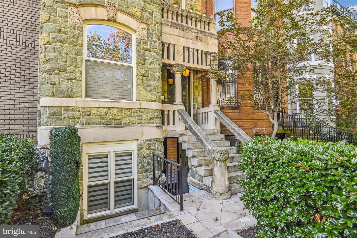 1832 16th St NW #1 — photo