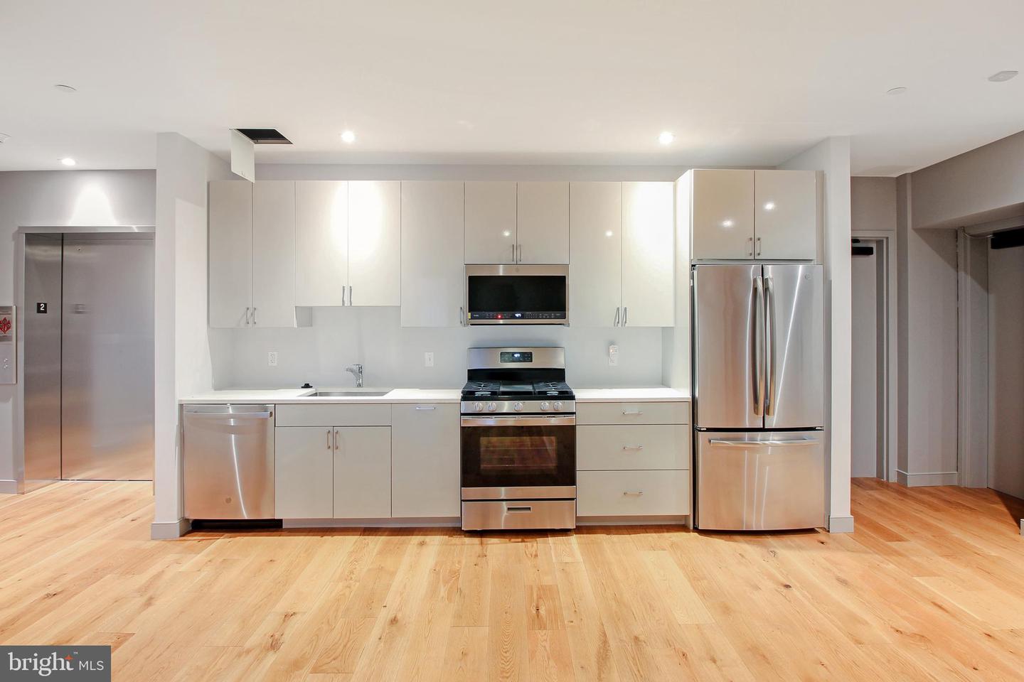 448 K St NW #301 — photo