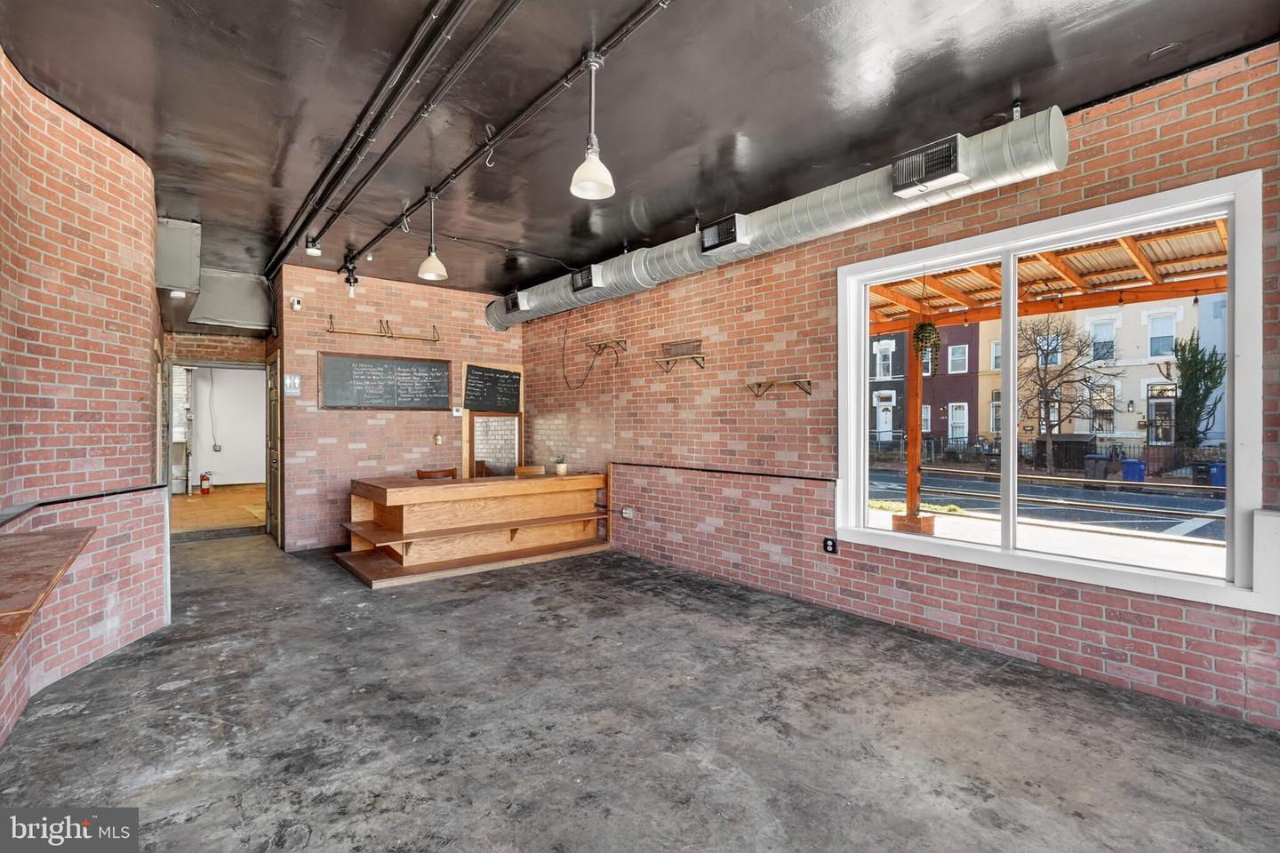 1701 6th St NW — photo