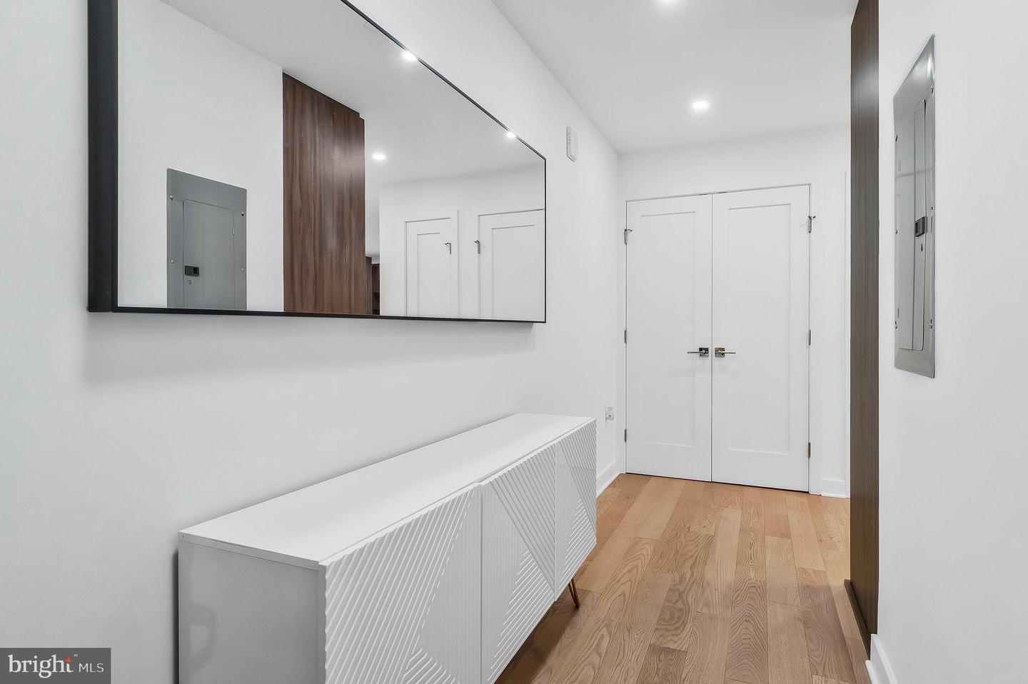37 L St SE #101 — photo