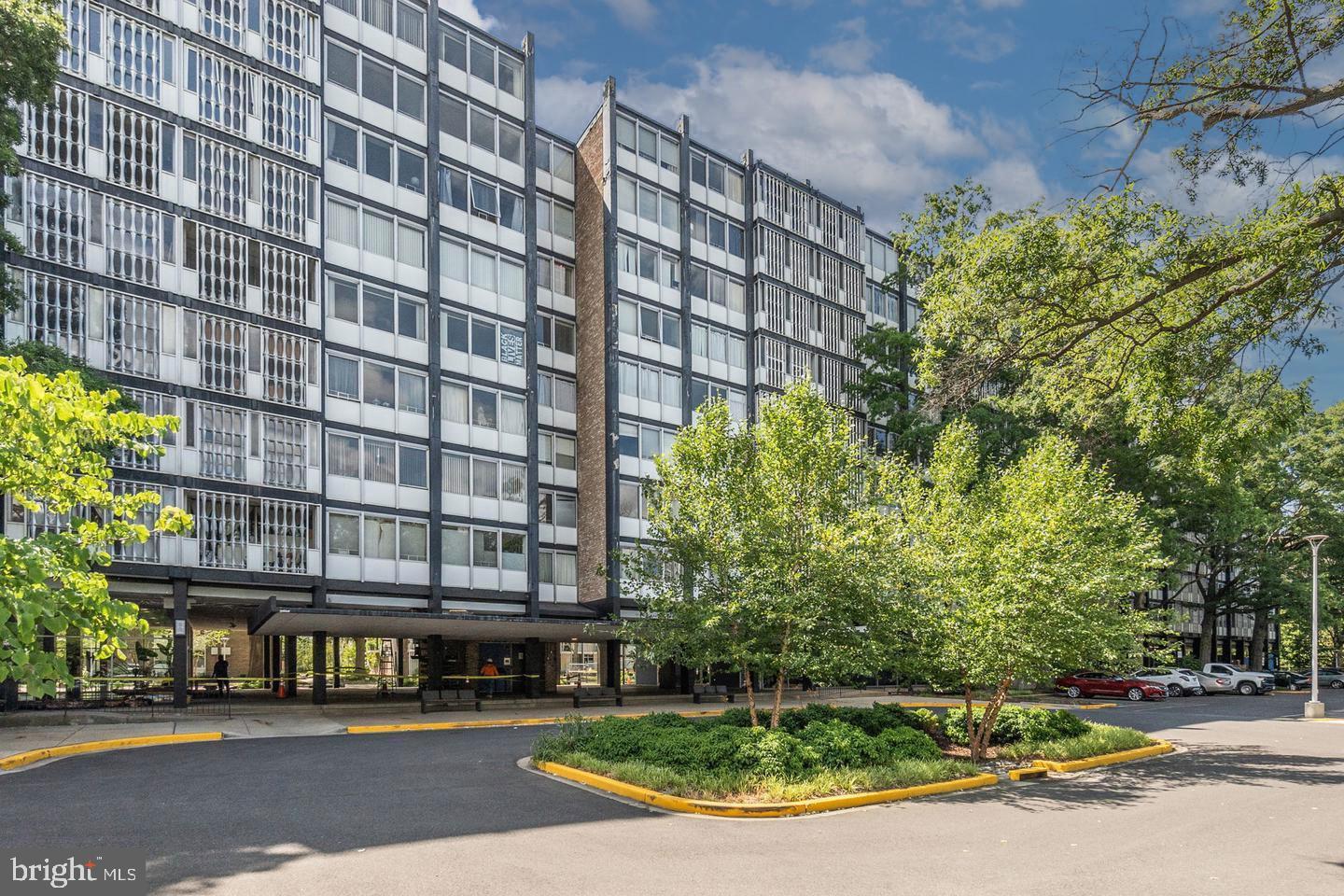 1311 Delaware Ave SW #S330 — photo