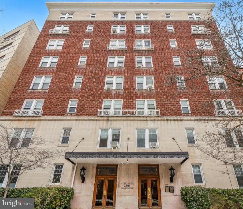 1954 Columbia Rd NW #308 — photo